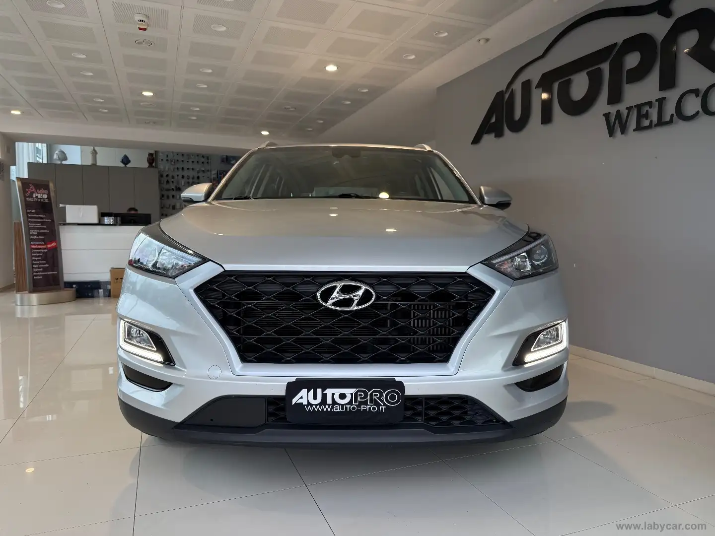 Hyundai TUCSON 1.6 CRDi XTech Gris - 1