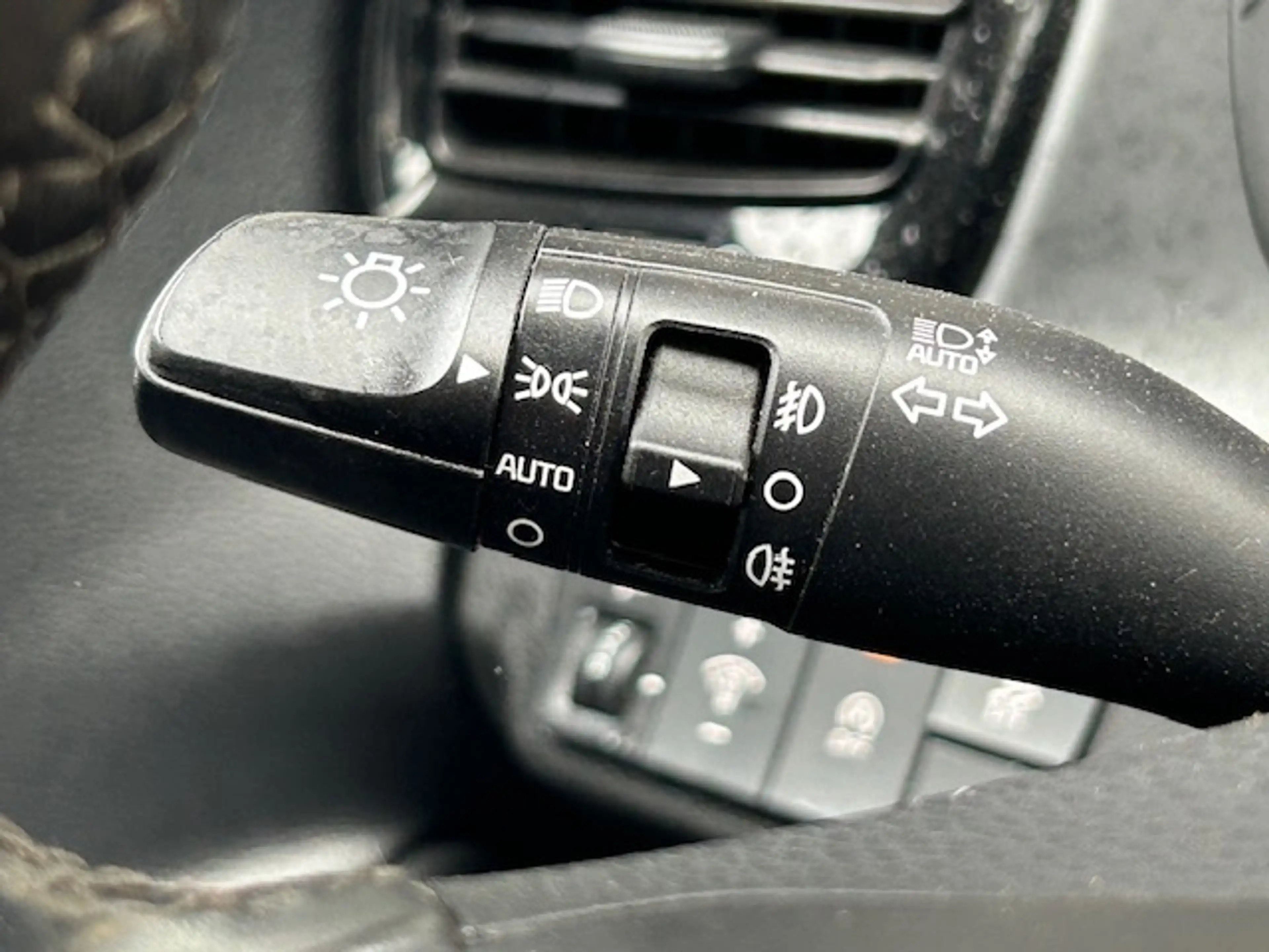 Kia Rio 1.0 T-GDi MHEV DynamicPlusLine Carplay/Nav — photo 16