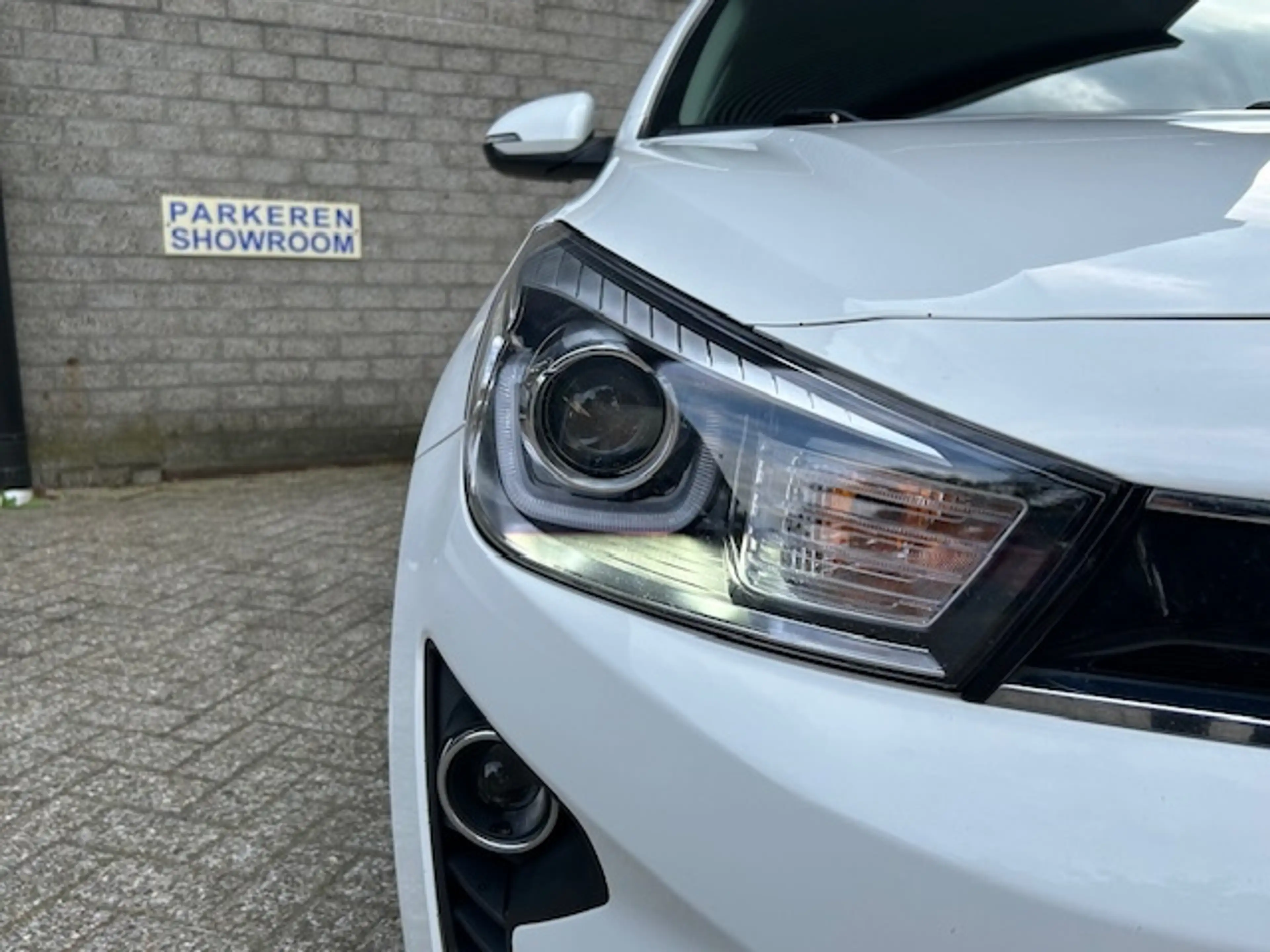 Kia Rio 1.0 T-GDi MHEV DynamicPlusLine Carplay/Nav — photo 3