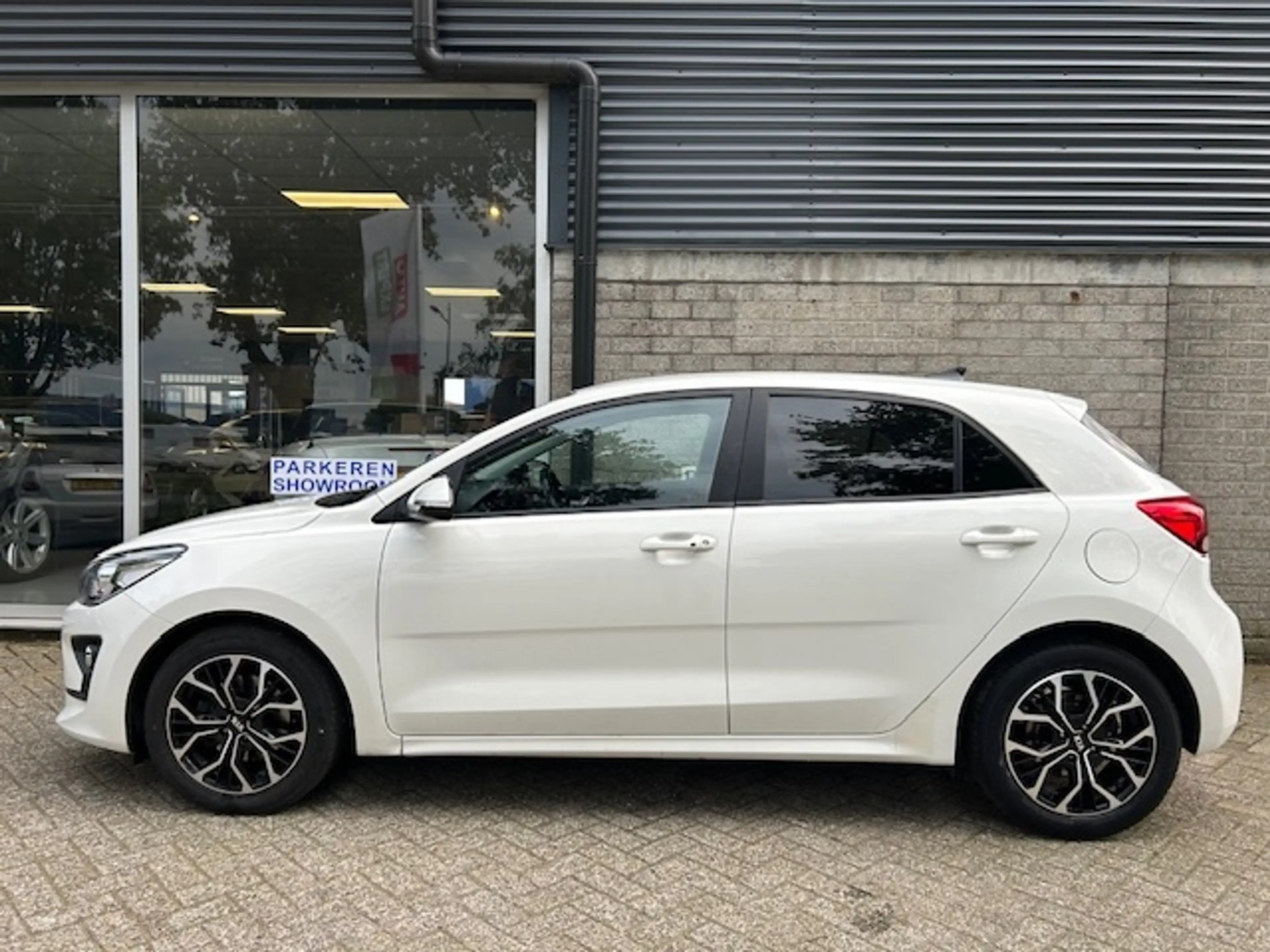Kia Rio 1.0 T-GDi MHEV DynamicPlusLine Carplay/Nav — photo 7