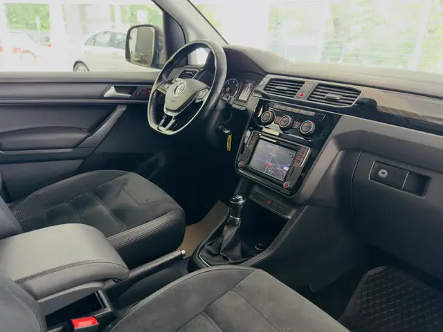 Volkswagen Caddy view 12