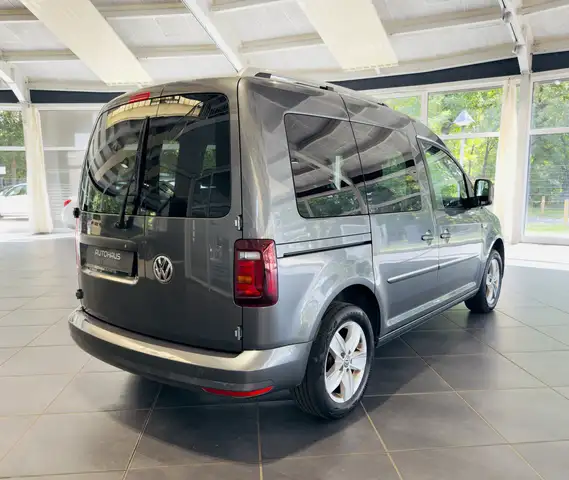 Volkswagen Caddy view 6