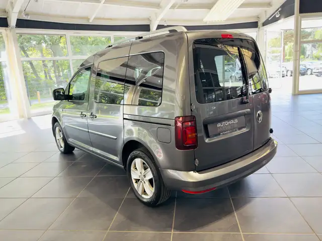 Volkswagen Caddy view 4