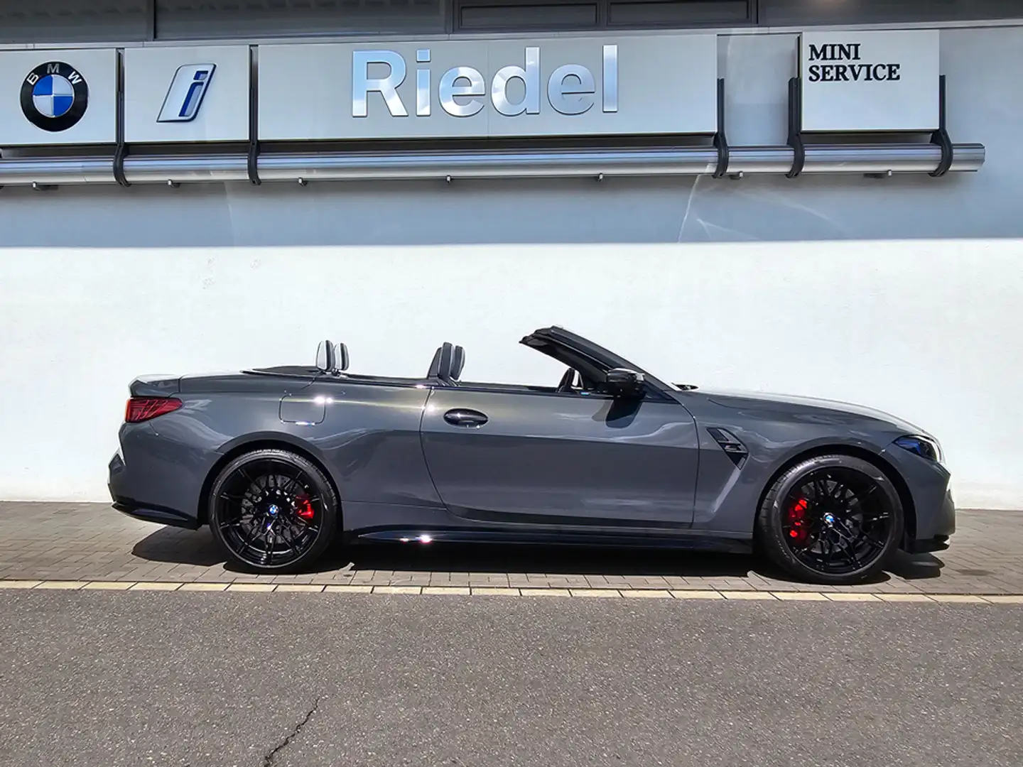 BMW M4 Competition M xDrive Cabrio DAPro*adapLED*h/k Grau - 2