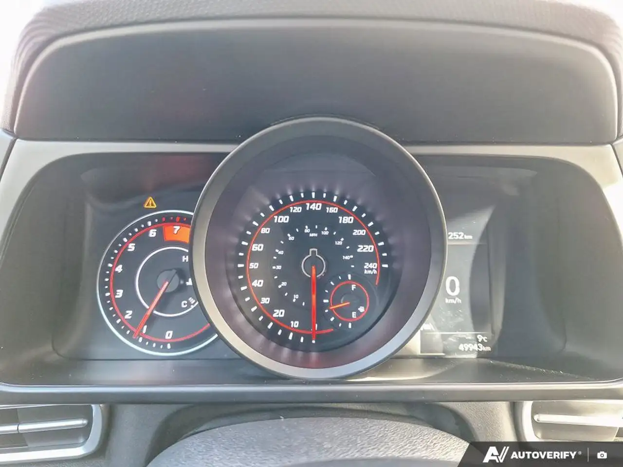 Hyundai ELANTRA снимка Hyundai ELANTRA