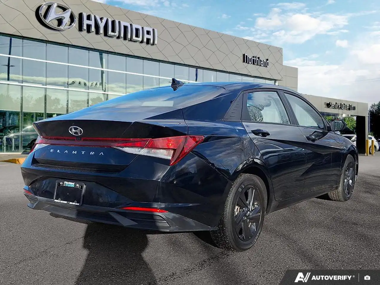 Hyundai ELANTRA снимка Hyundai ELANTRA