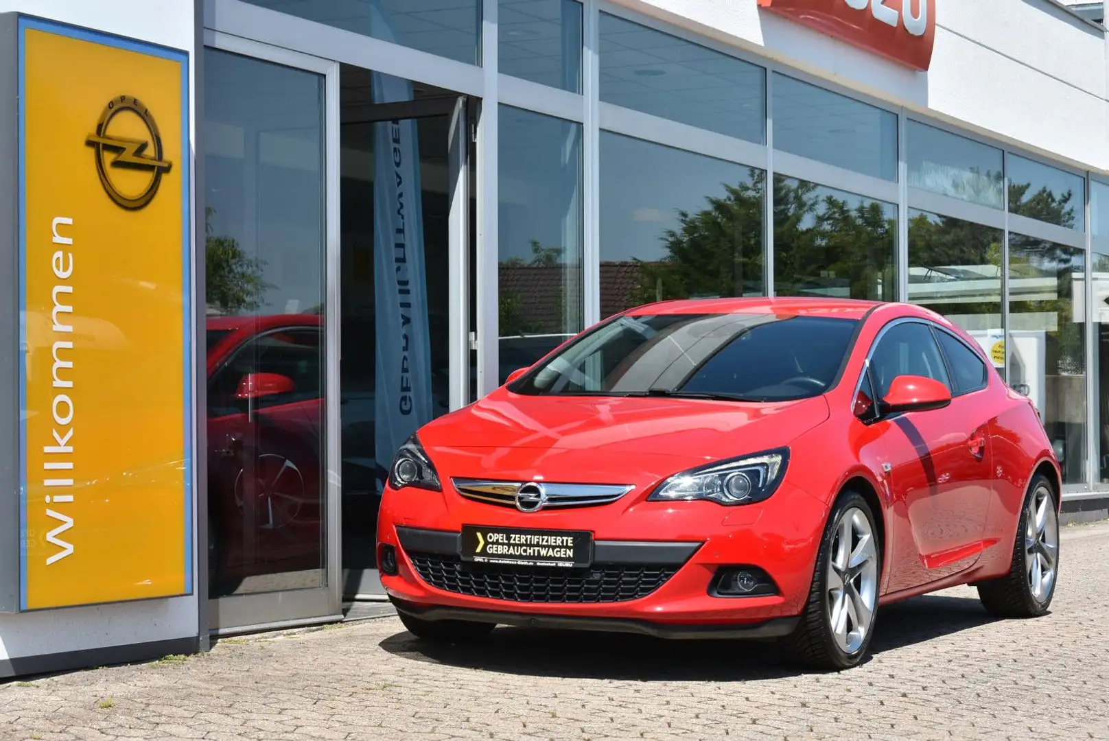 Opel Astra J GTC Innovation Rot - 2
