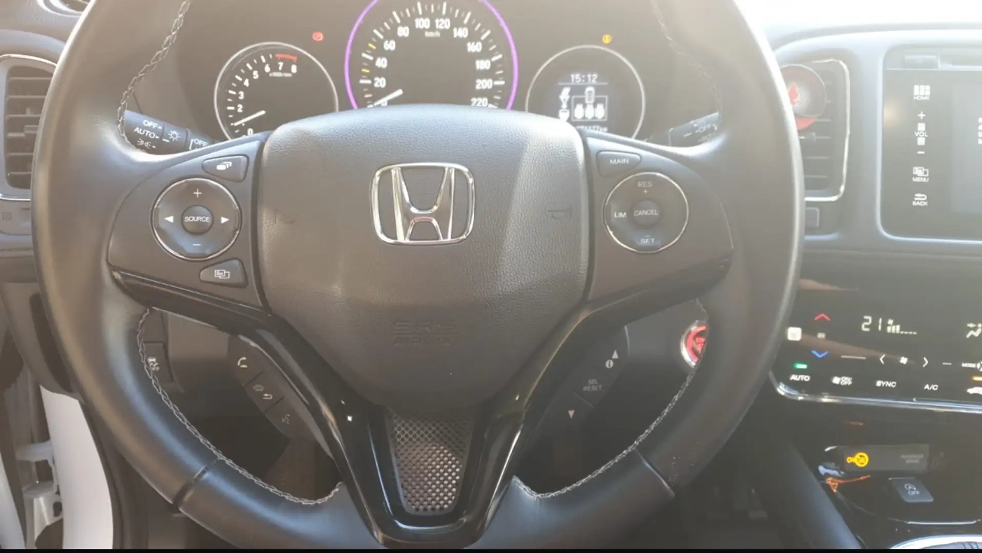 Honda HR-V Executive 1.5 130 cv Білий - 1