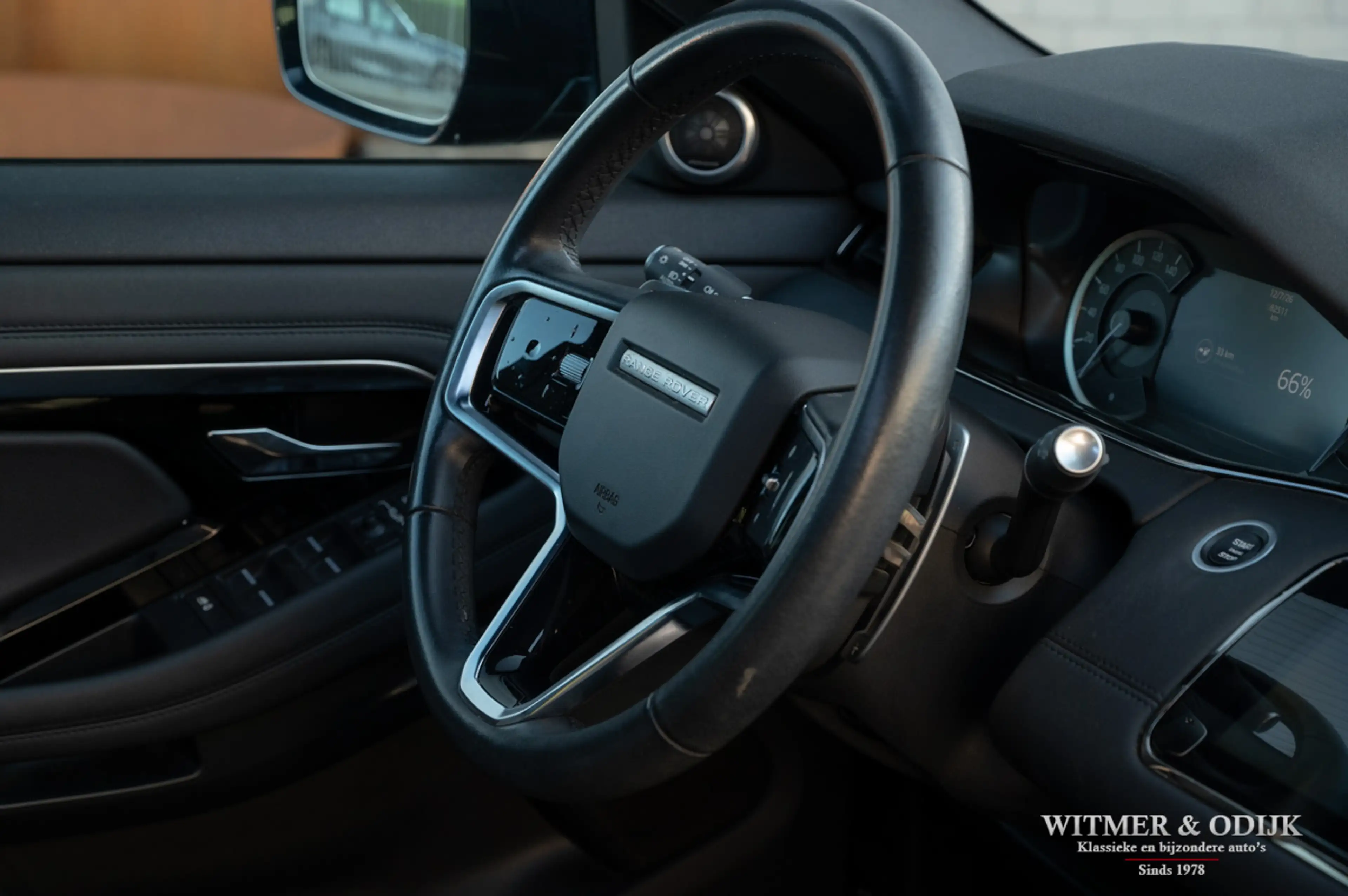 Land Rover Range Rover Evoque 1.5 P300e AWD Nwe model, Panodak, Black Pack, btw — photo 9