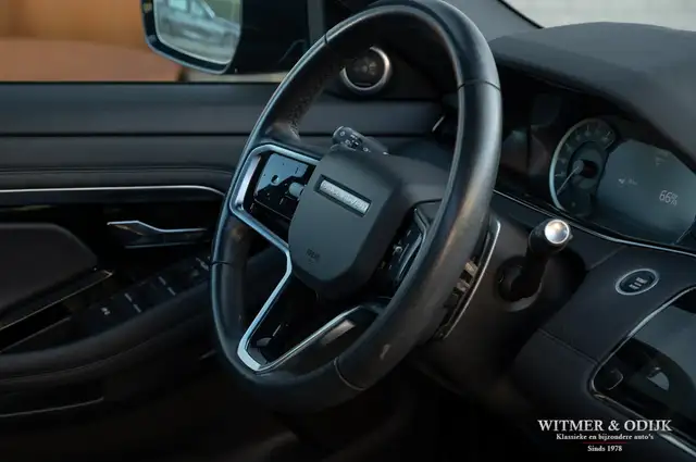 Land Rover Range Rover Evoque view 9