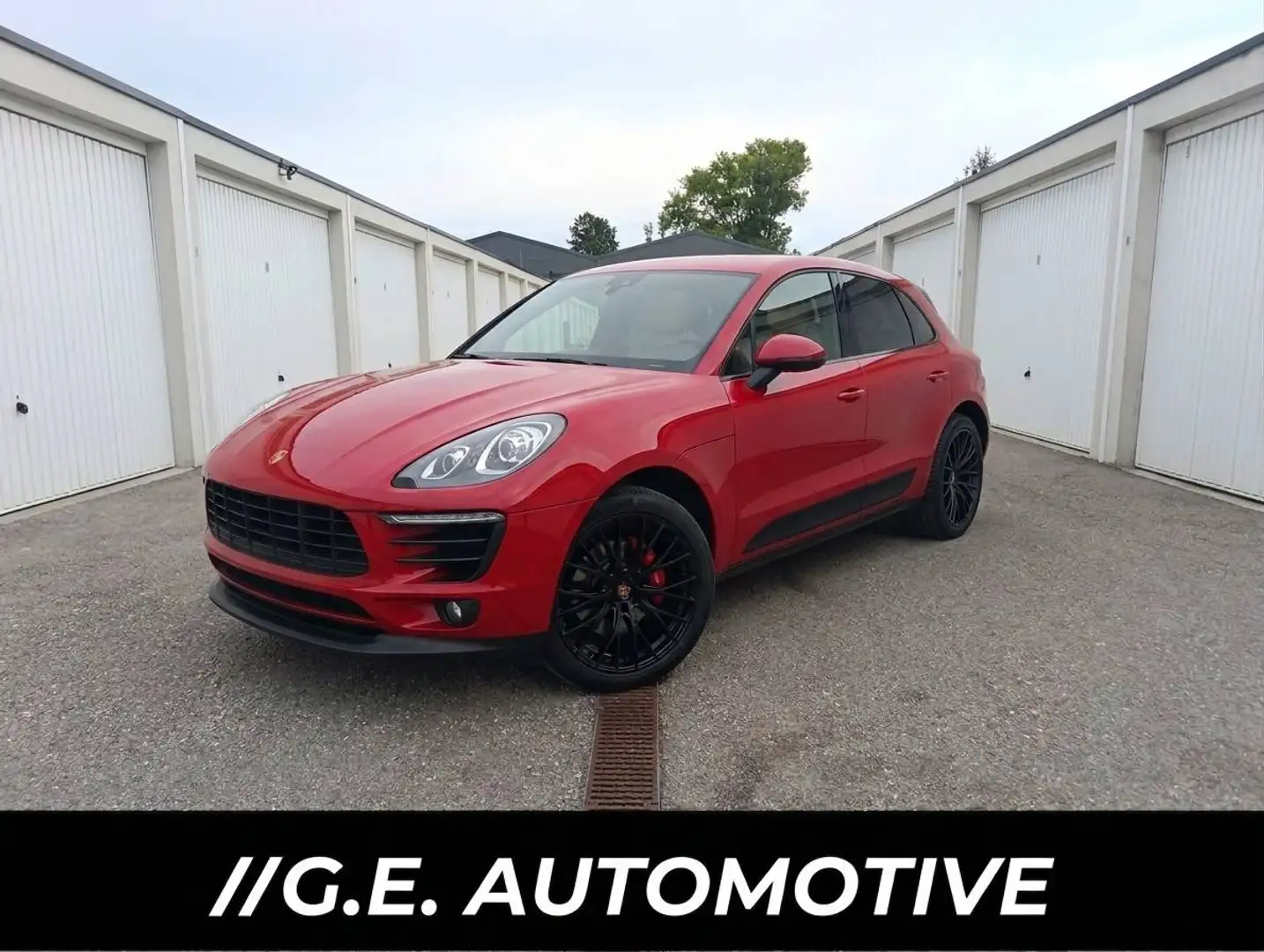 Porsche Macan 2.0 Rot - 1