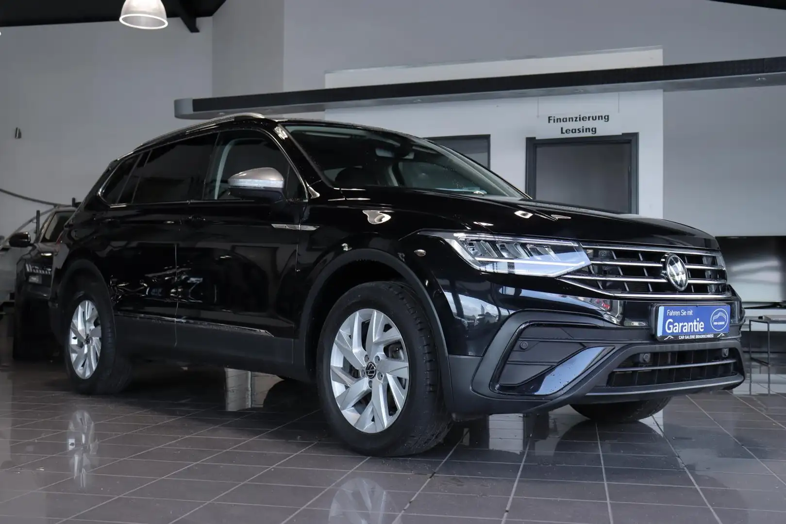 Volkswagen Tiguan Allspace 1.5 TSI  Life*7 SITZER*LED*NAVI* Schwarz - 2