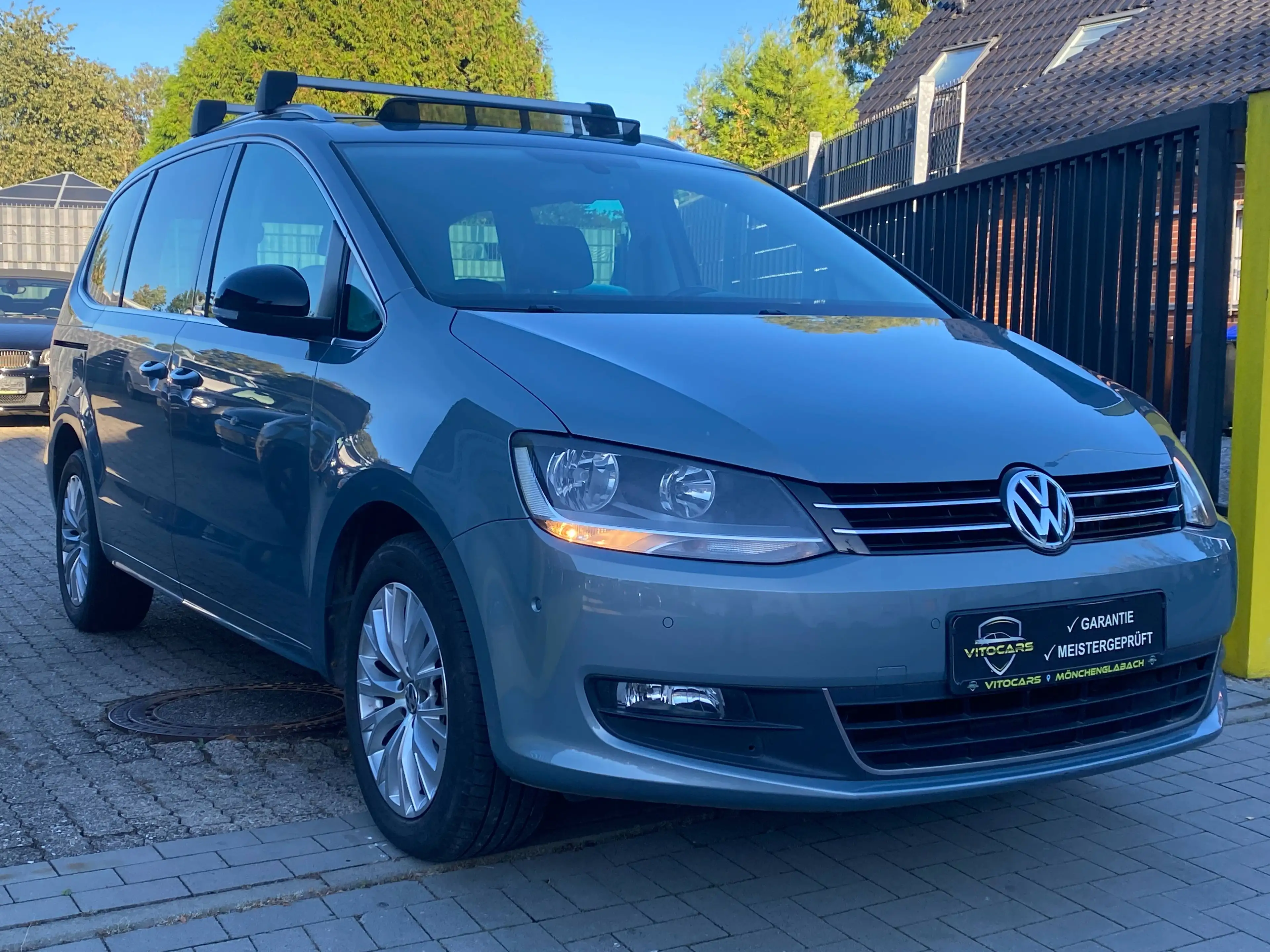 Volkswagen Sharan Style BMT | ab 4,99% | Garantie | 2.Hand | Pano | elek.Schiebetüren | — photo 4