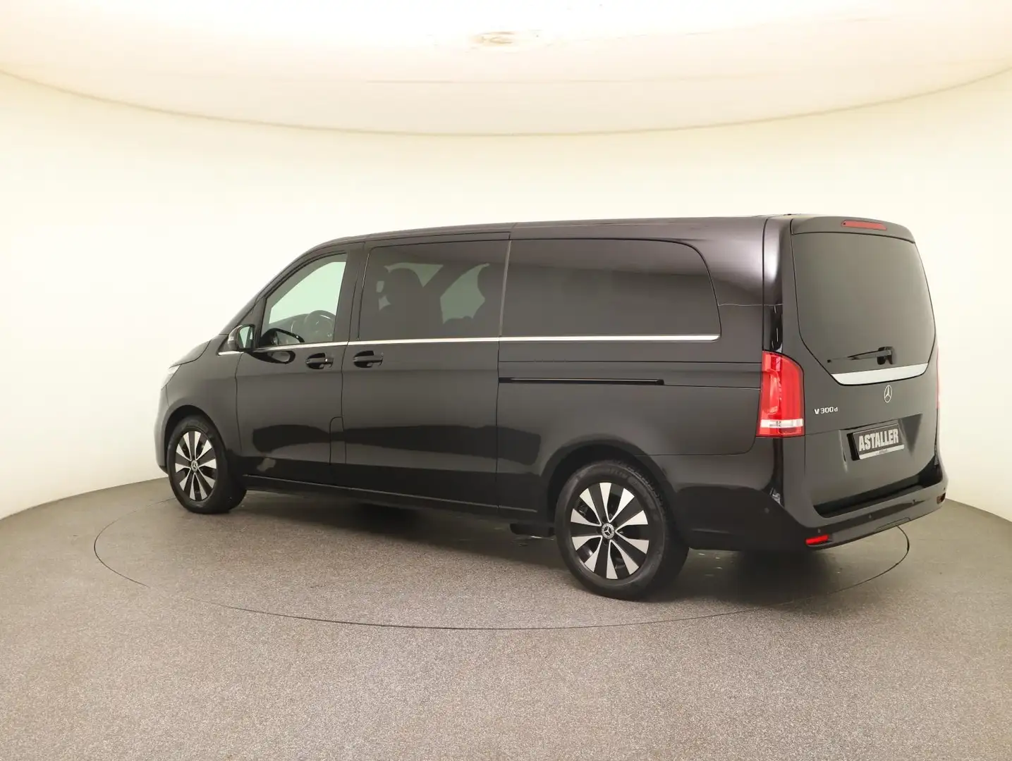 Mercedes-Benz V 300 d Avantgarde XL Extralang L3 StaHeiz+7Sitz Zwart - 2