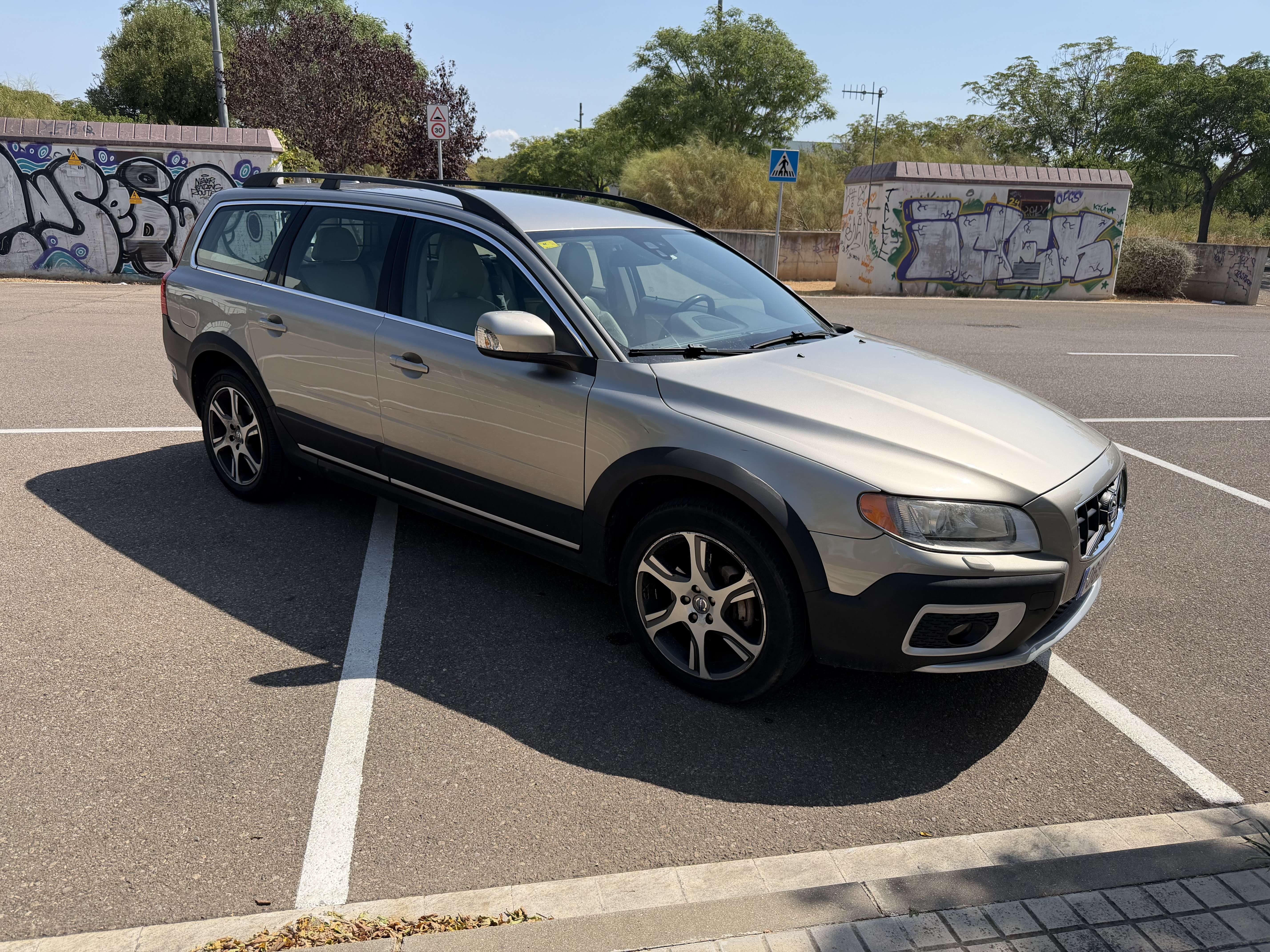 Volvo XC70 D5 Summum AWD 215 - foto 1