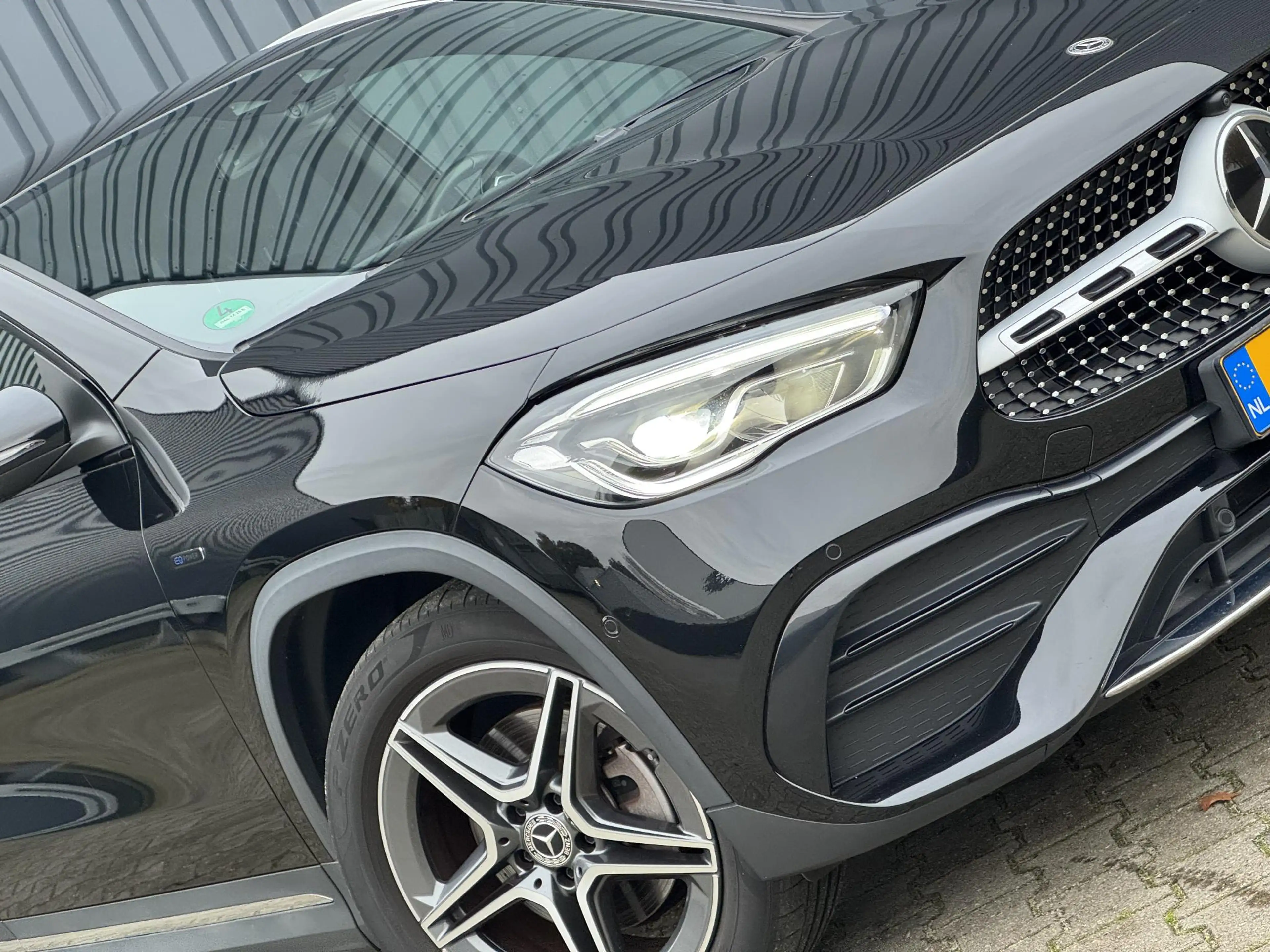 Mercedes-Benz GLA 250 250e AMG/360/ACC/BUSINESS — photo 16