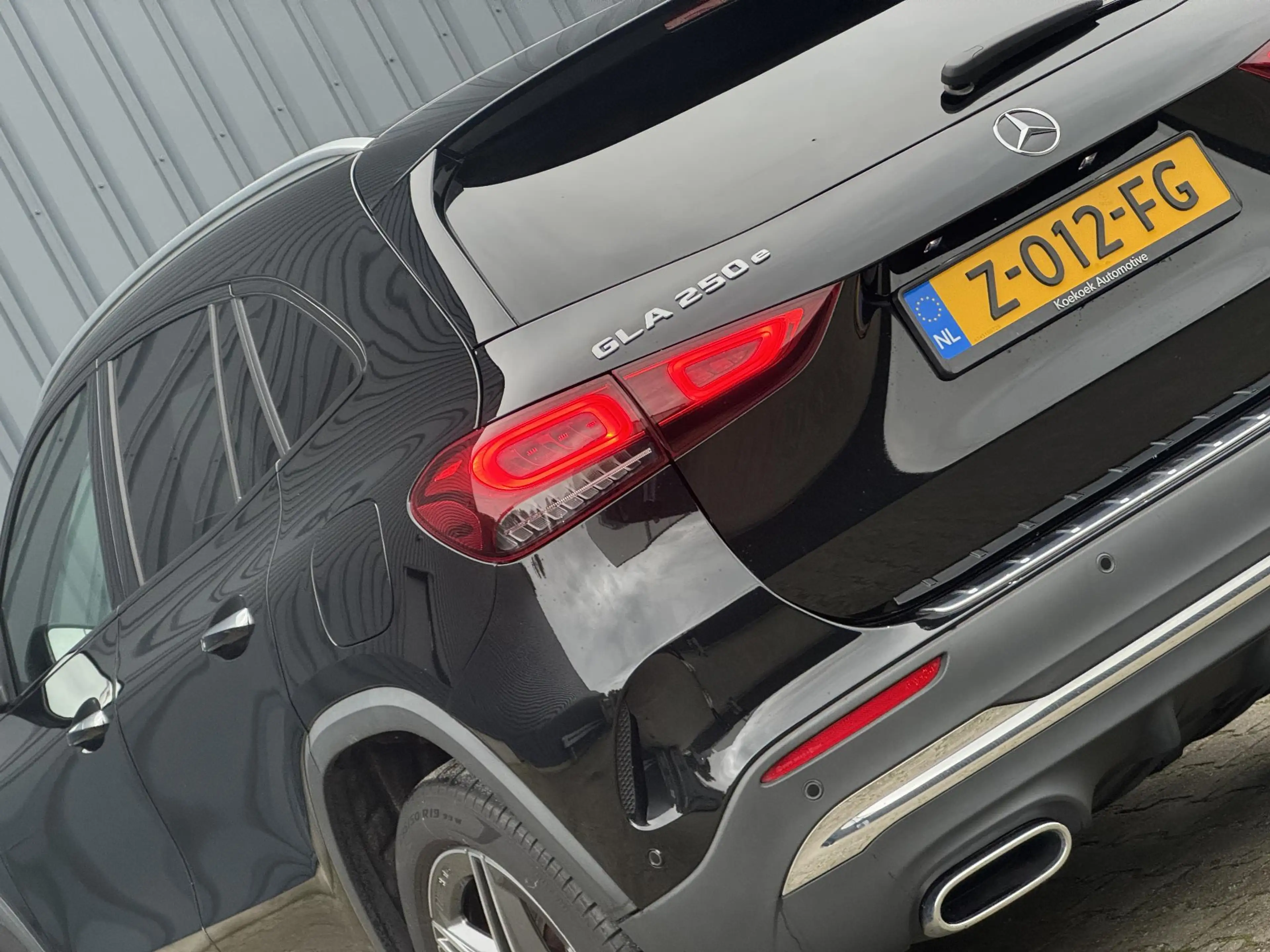Mercedes-Benz GLA 250 250e AMG/360/ACC/BUSINESS — photo 9