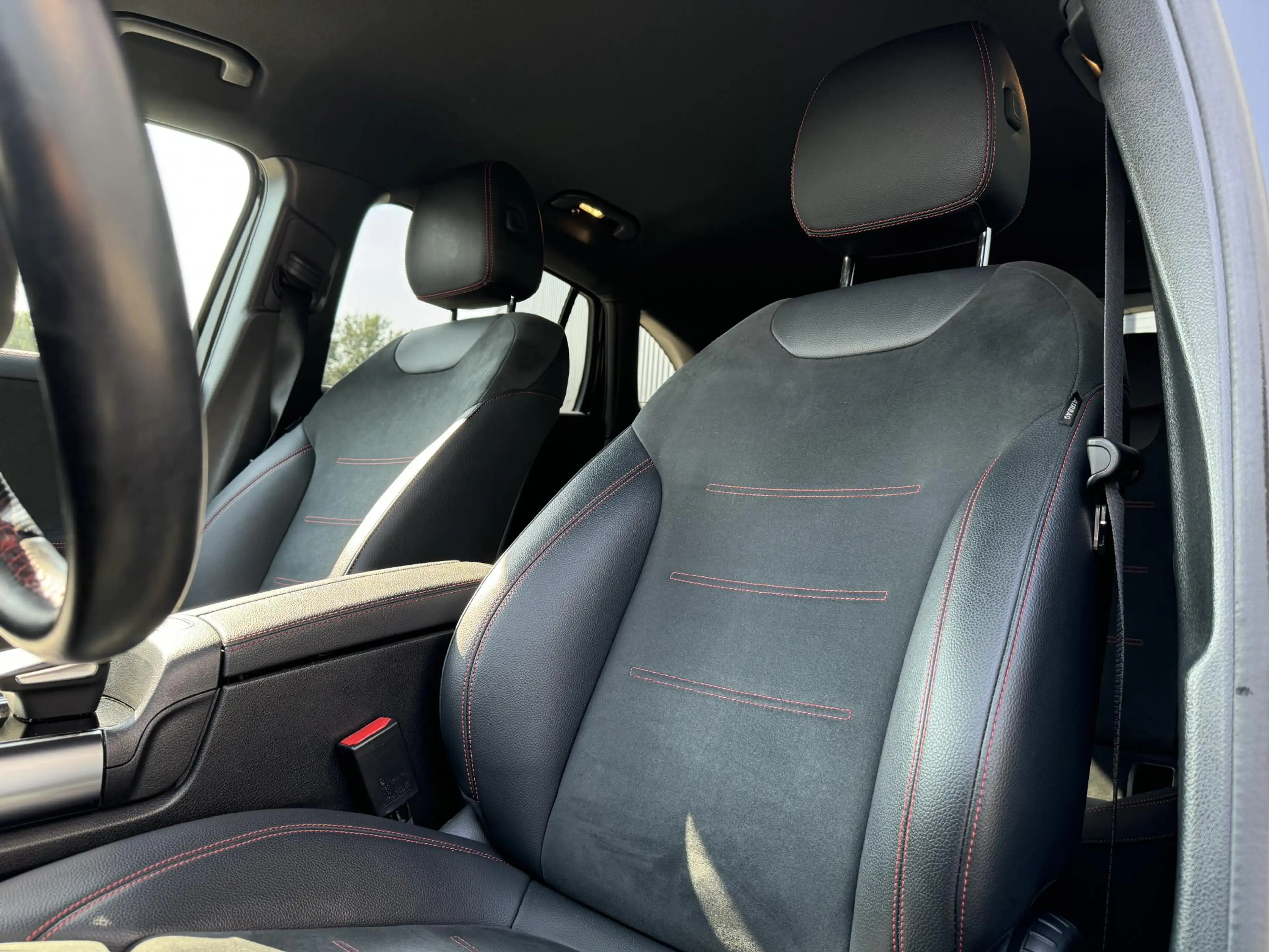 Mercedes-Benz GLA 250 250e AMG/360/ACC/BUSINESS — photo 6