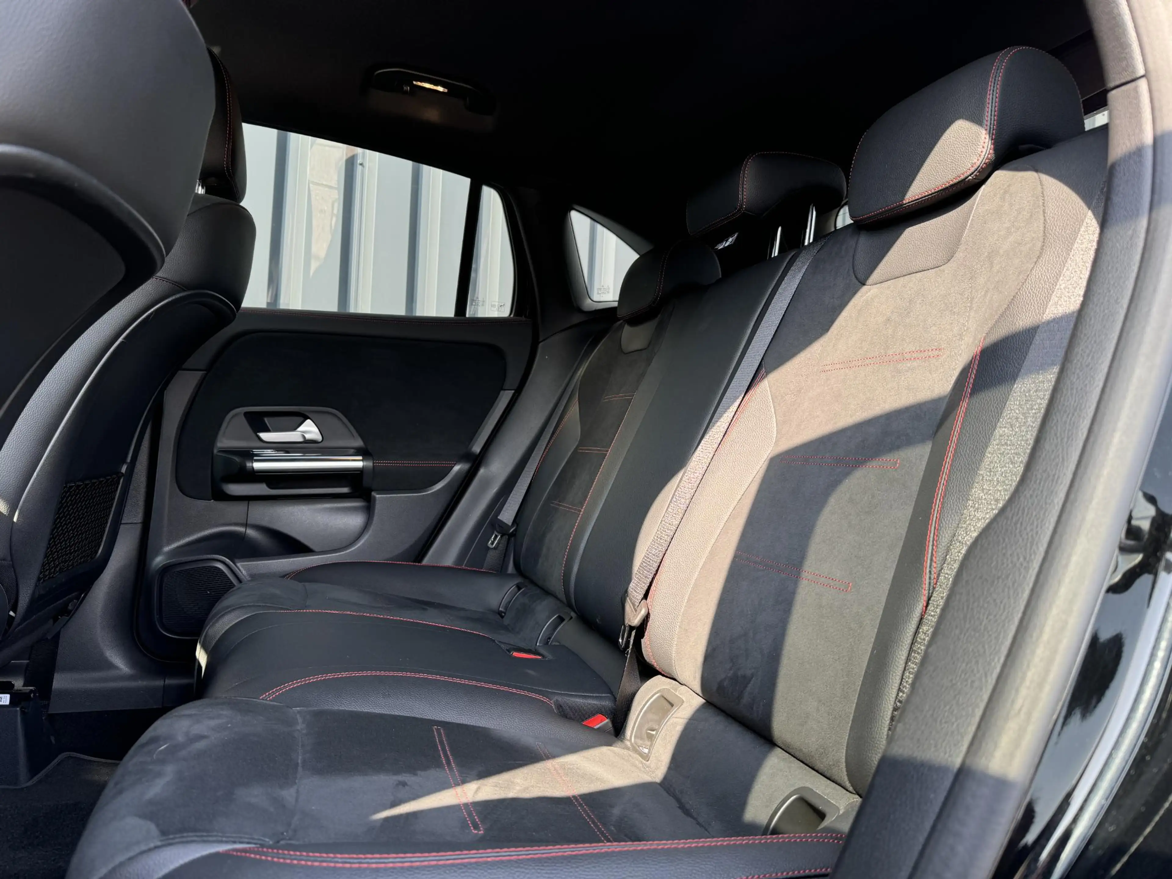 Mercedes-Benz GLA 250 250e AMG/360/ACC/BUSINESS — photo 8