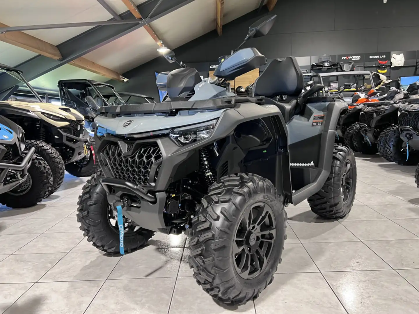 CFMOTO CForce 1000 T3 AGRI NO ABS 60 KM/H Szürke - 2