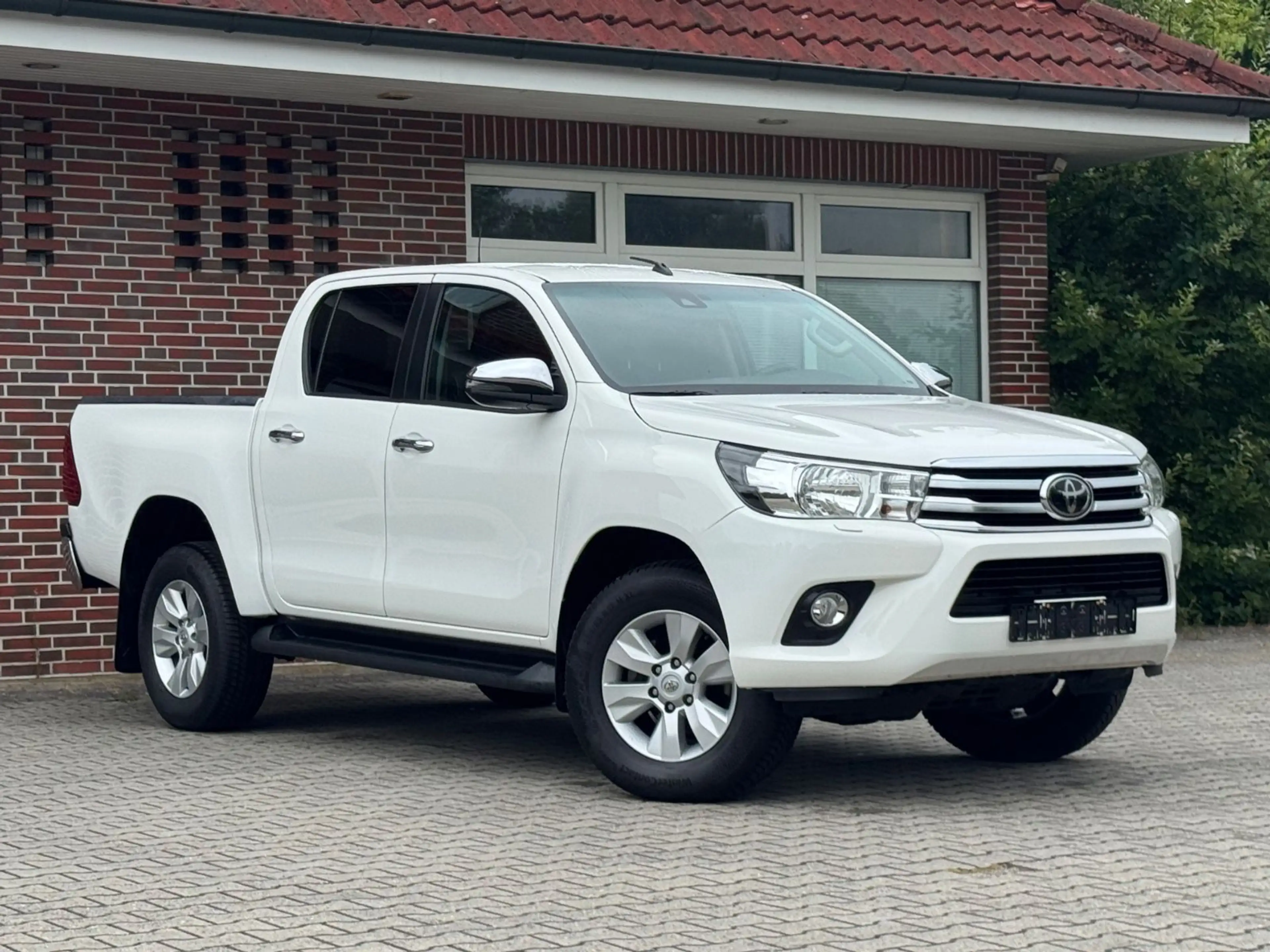 Toyota Hilux Double Cab Duty 4x4*R-KAMERA*AHK* — photo 4