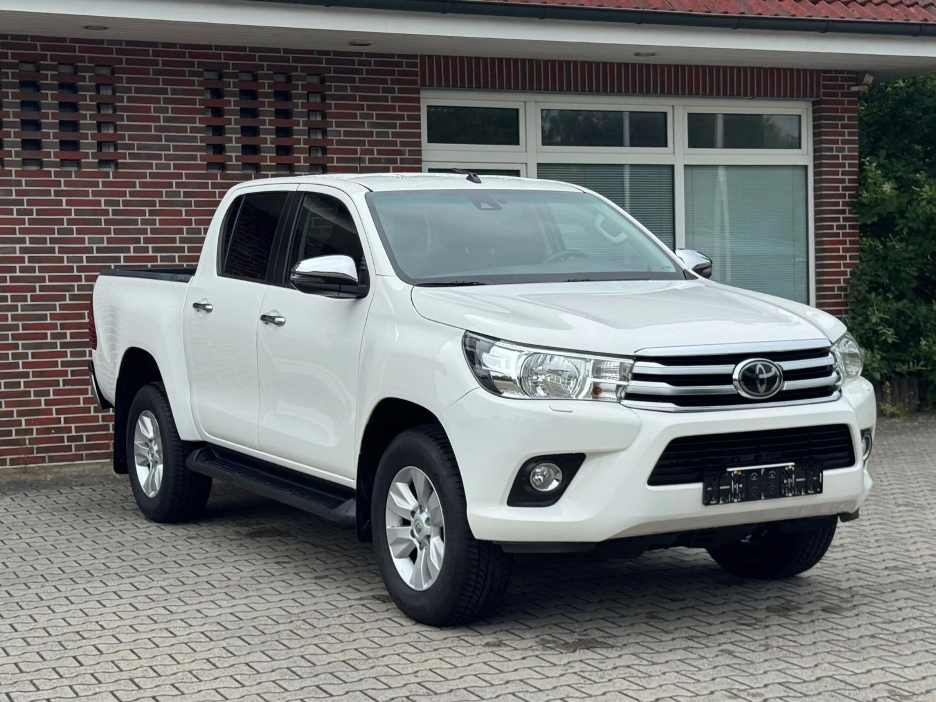 Toyota Hilux Double Cab Duty 4x4*R-KAMERA*AHK* — photo 11
