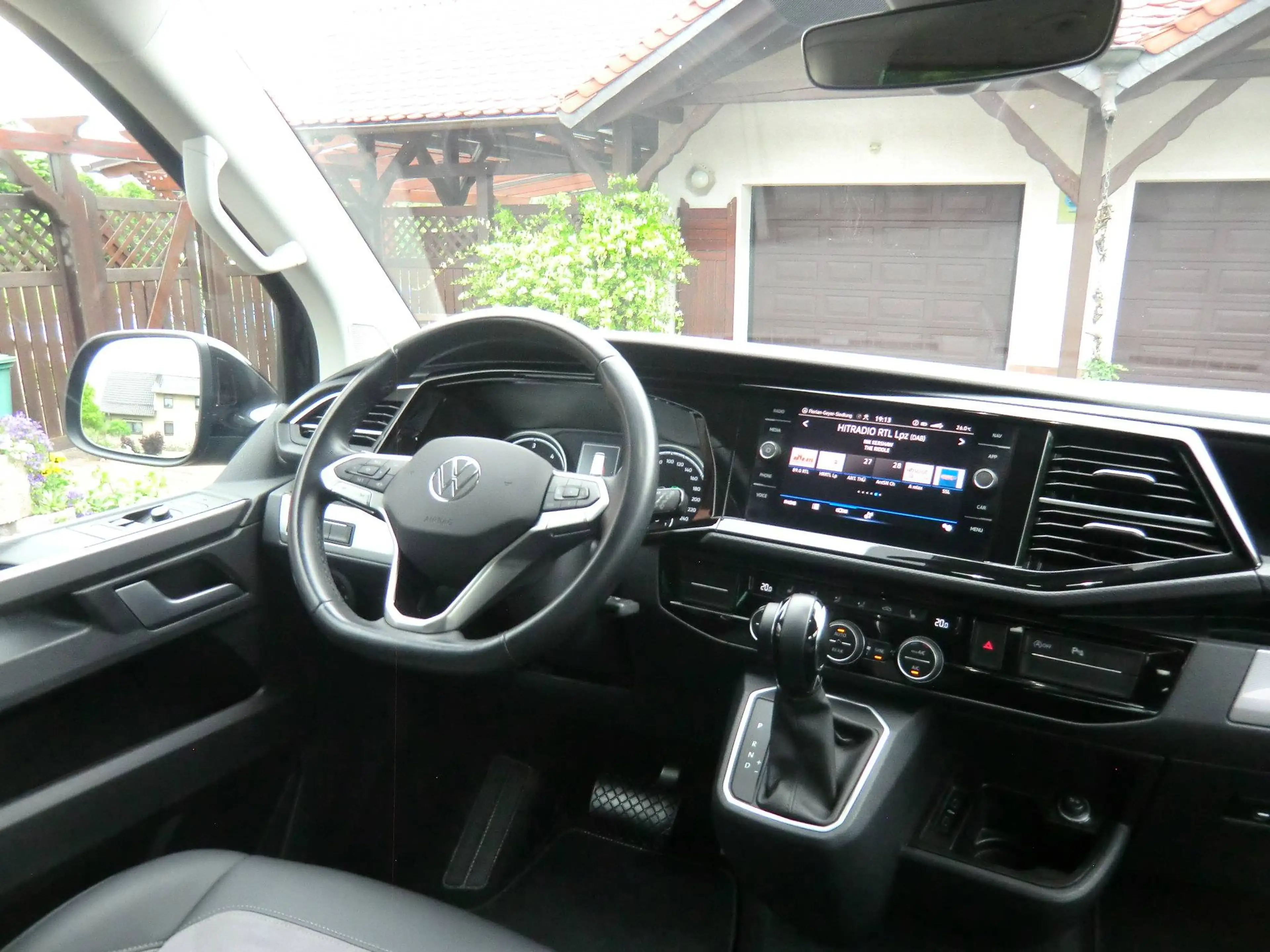Volkswagen T6.1 Multivan Multivan G. Six, 1.Hd., unfallfrei, sg.Zustand, LED, 7 Sitze uvm. — photo 13
