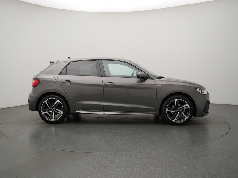 Audi A1 Sportback S line S-TRON VIRT CARPLAY SHZ P — photo 3