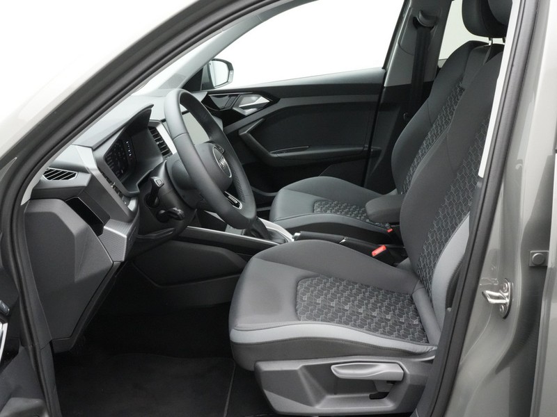 Audi A1 Sportback S line S-TRON VIRT CARPLAY SHZ P — photo 9