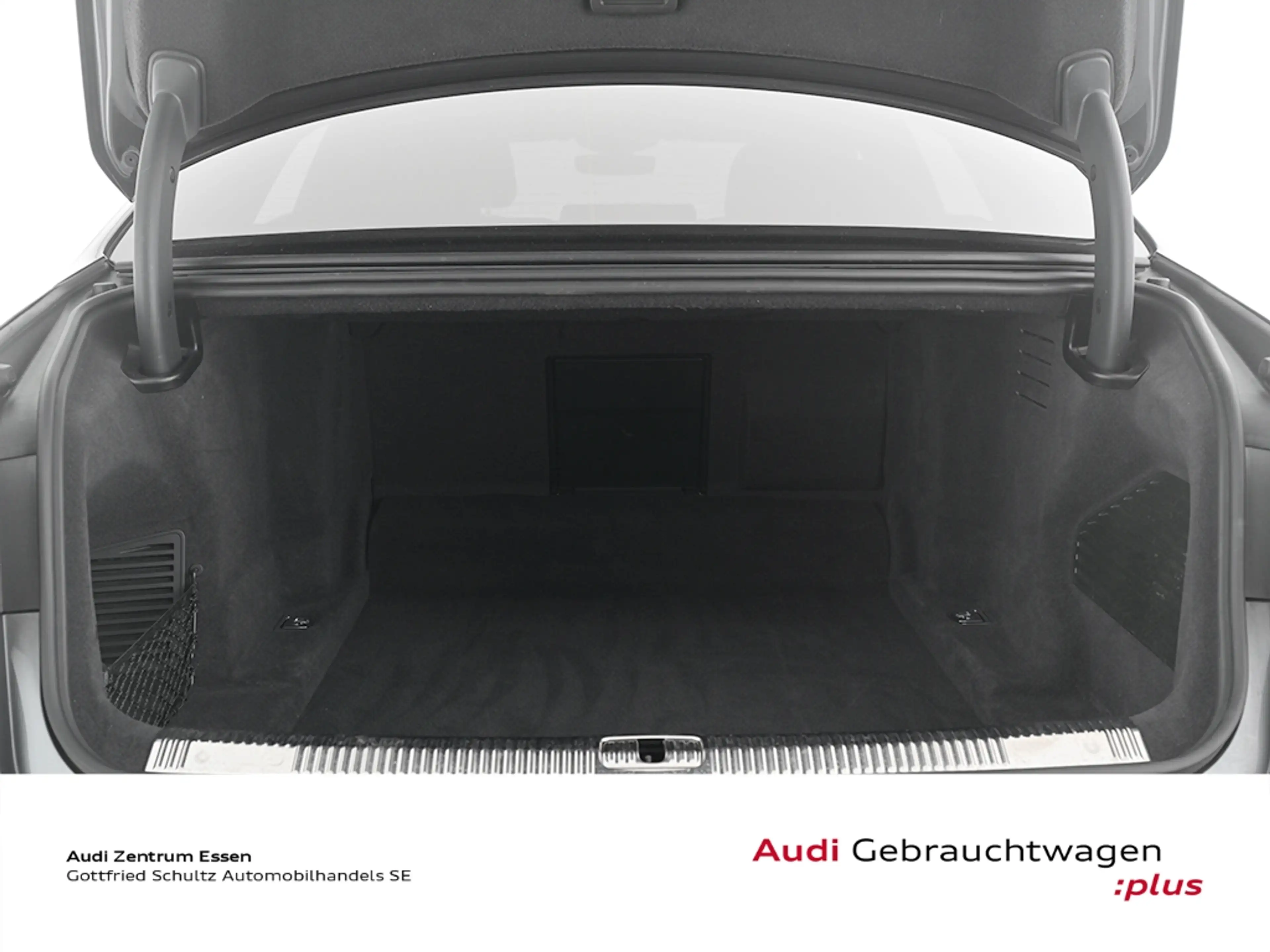 Audi A8 50 TDI L quattro S Line — photo 9
