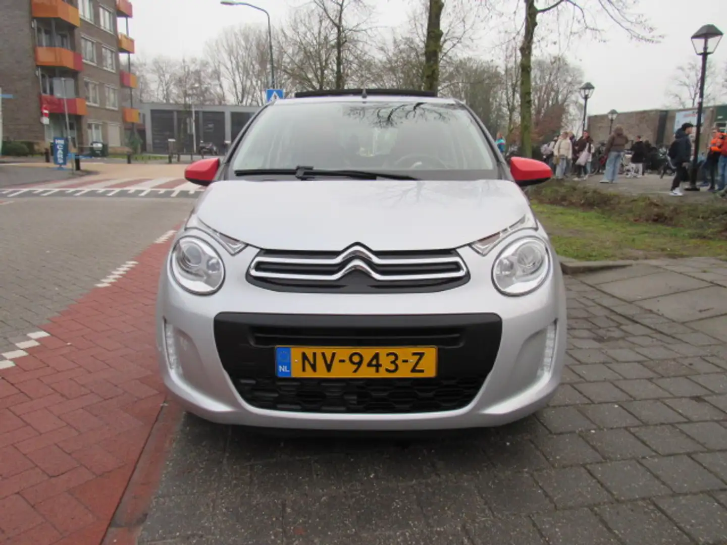 Citroen C1 1.2 VTi 82PK 5D SHINE CABRIOTOP Grau - 2