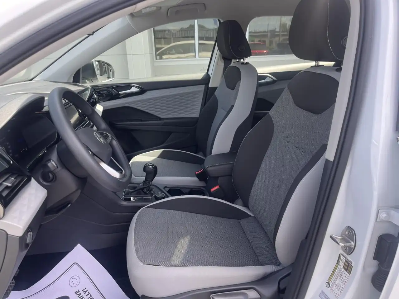 Volkswagen Taos снимка Volkswagen Taos