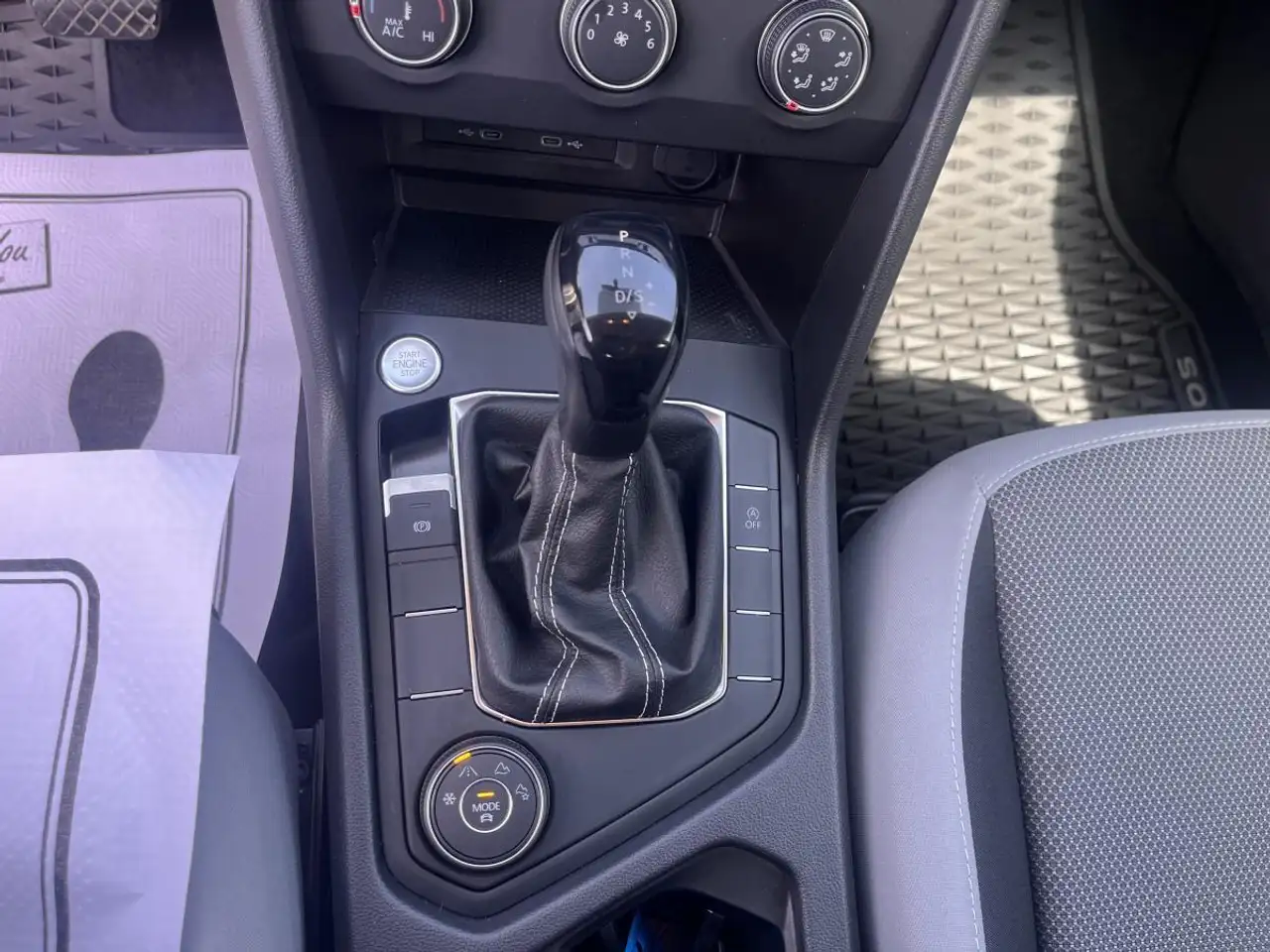 Volkswagen Taos снимка Volkswagen Taos