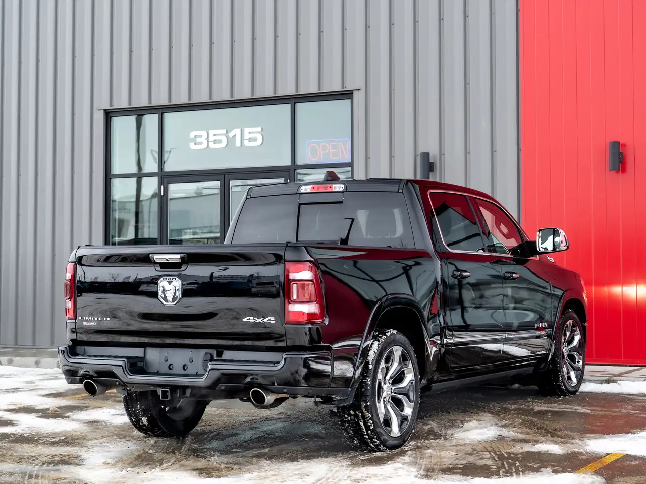 RAM 1500 снимка RAM 1500