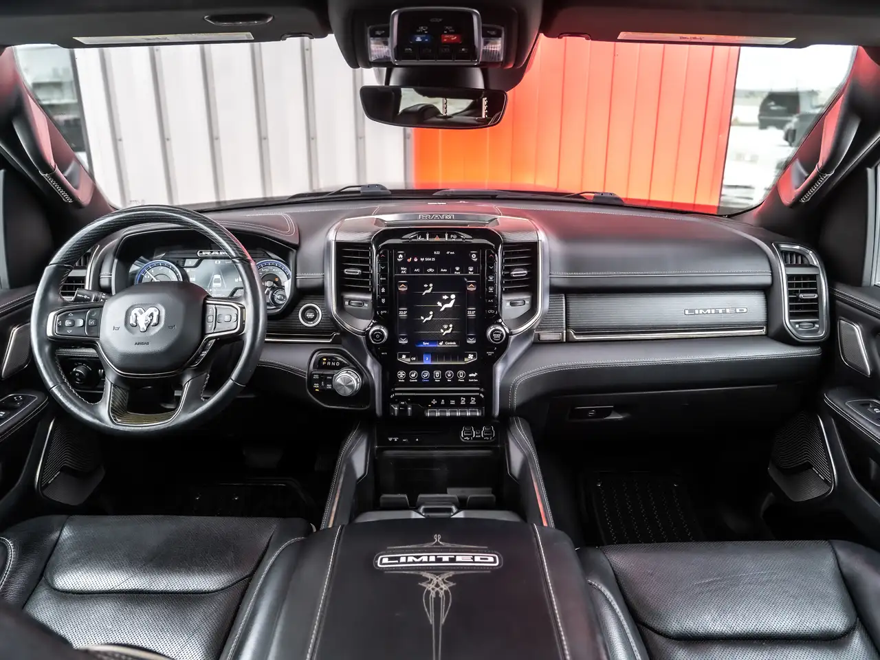 RAM 1500 снимка RAM 1500