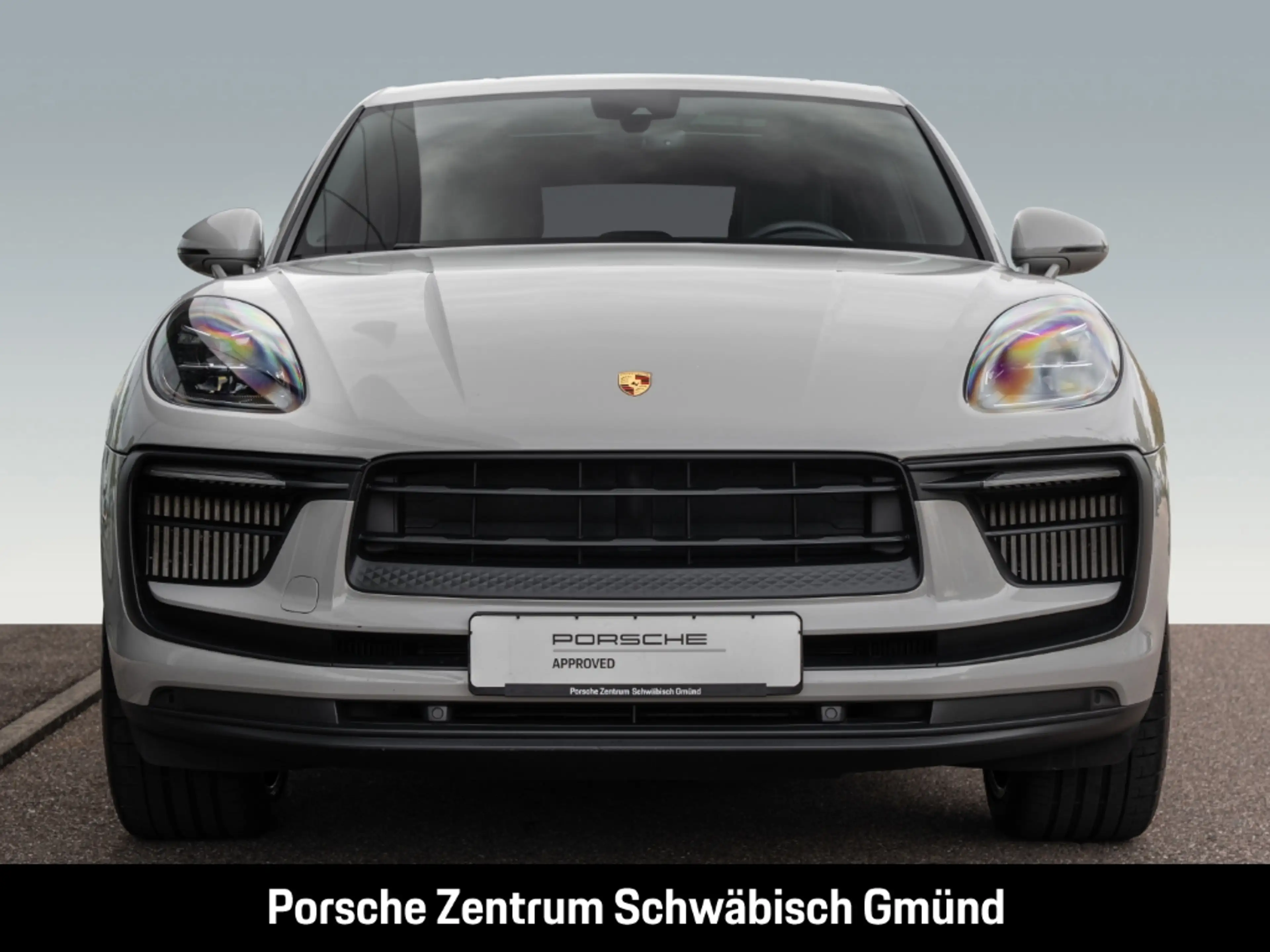 Porsche Macan S — photo 8