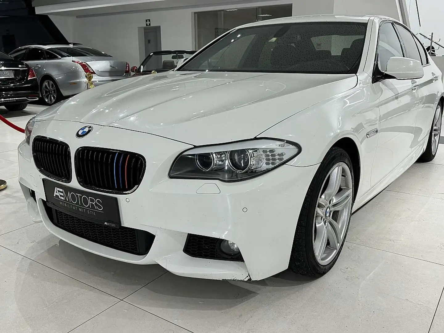 BMW 520 d *M-PAKET AB WERK*KREDIT*GARANTIE* Weiß - 2