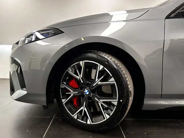 BMW M view 8