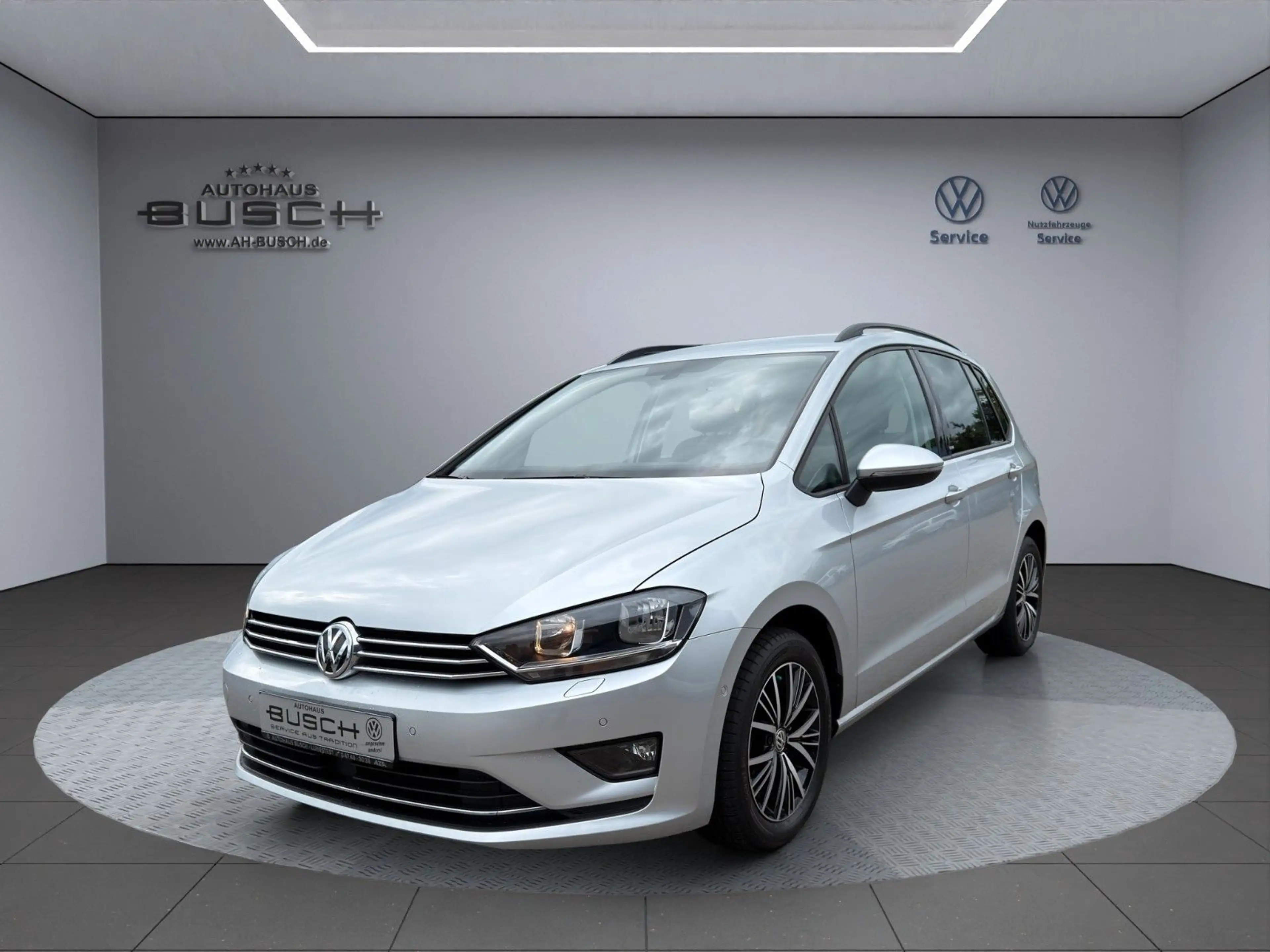 Volkswagen Golf Sportsvan Allstar 1.2 TSI DSG 81 KW Klima — photo 2
