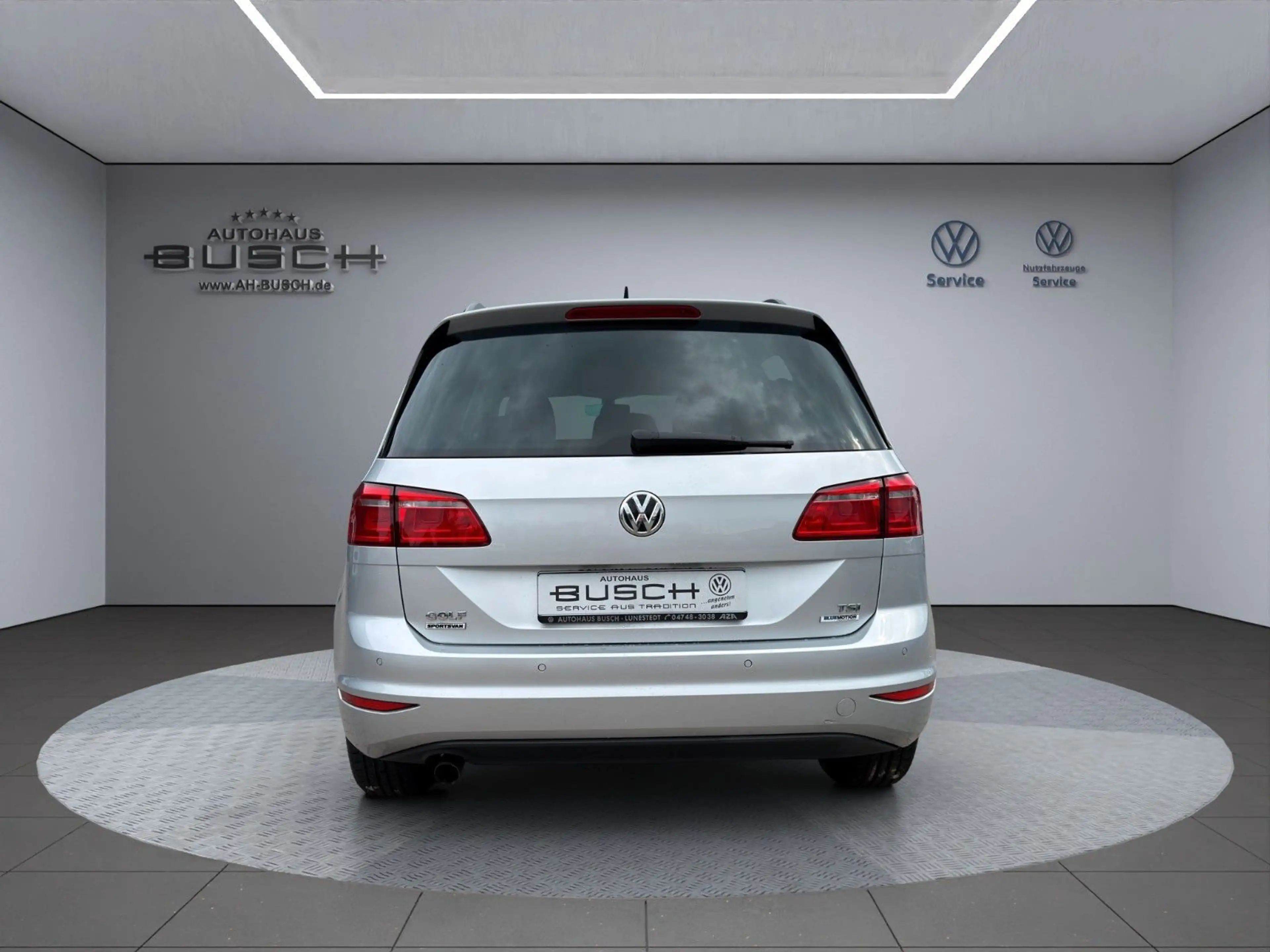 Volkswagen Golf Sportsvan Allstar 1.2 TSI DSG 81 KW Klima — photo 6