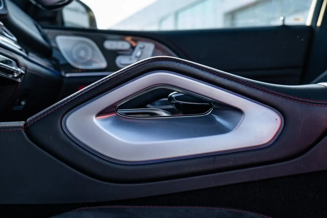 Mercedes-Benz GLE снимка Mercedes-Benz GLE