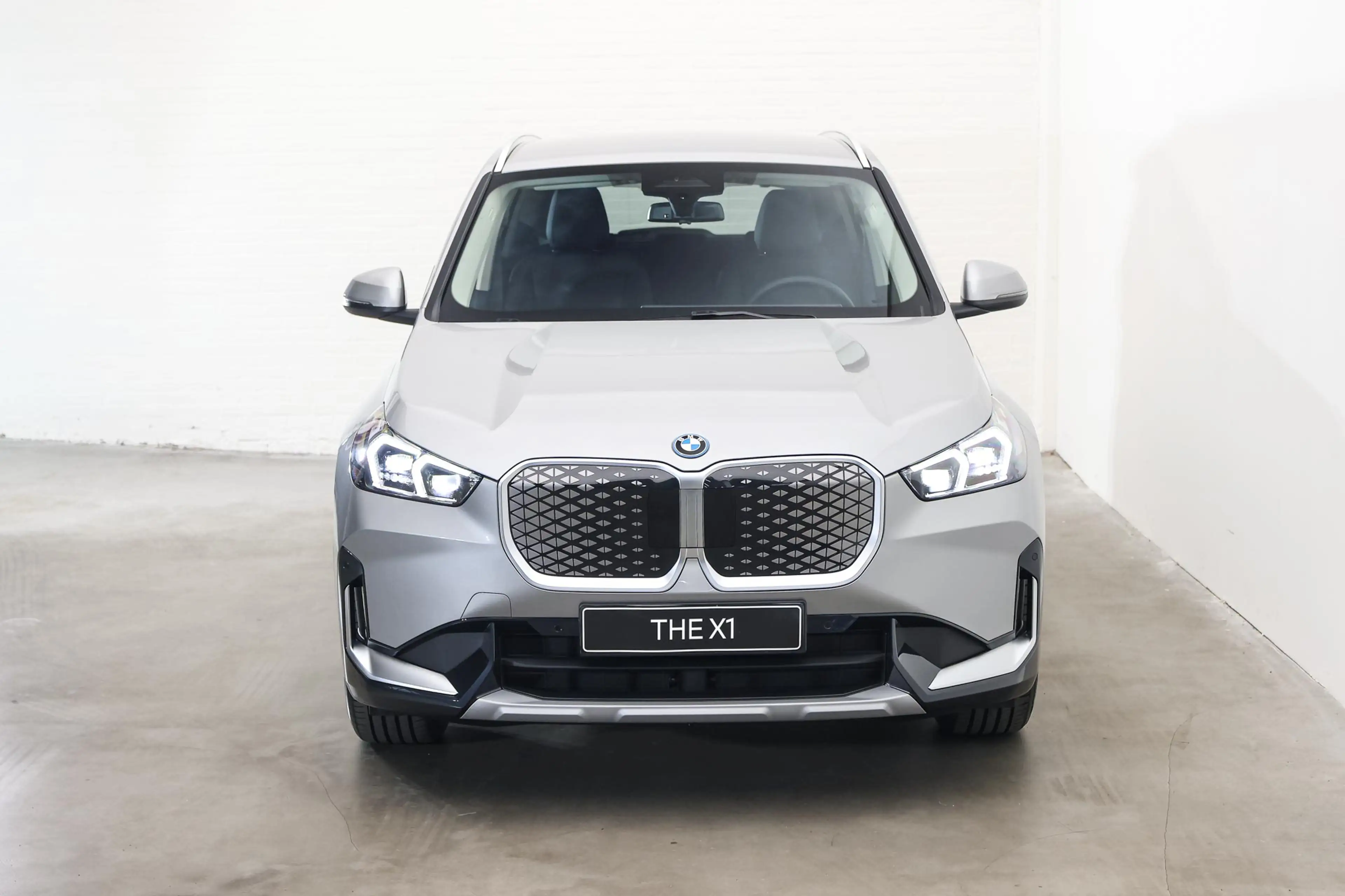 BMW iX1 eDrive20 xLine / Achteruitrijcamera / Adaptieve LE — photo 5