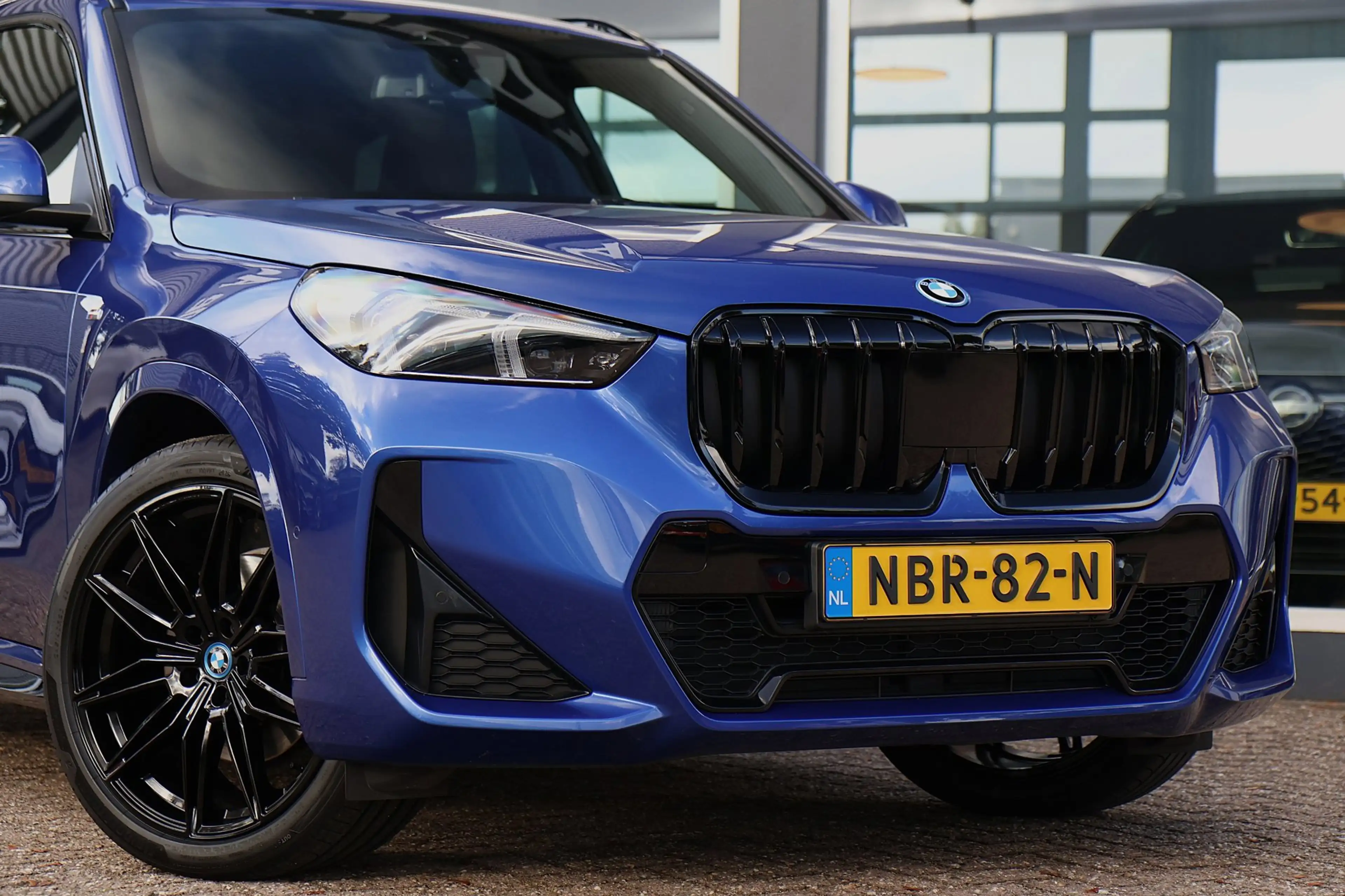 BMW X1 XDrive25e M-Sport 20 Inch Black Edition — photo 5