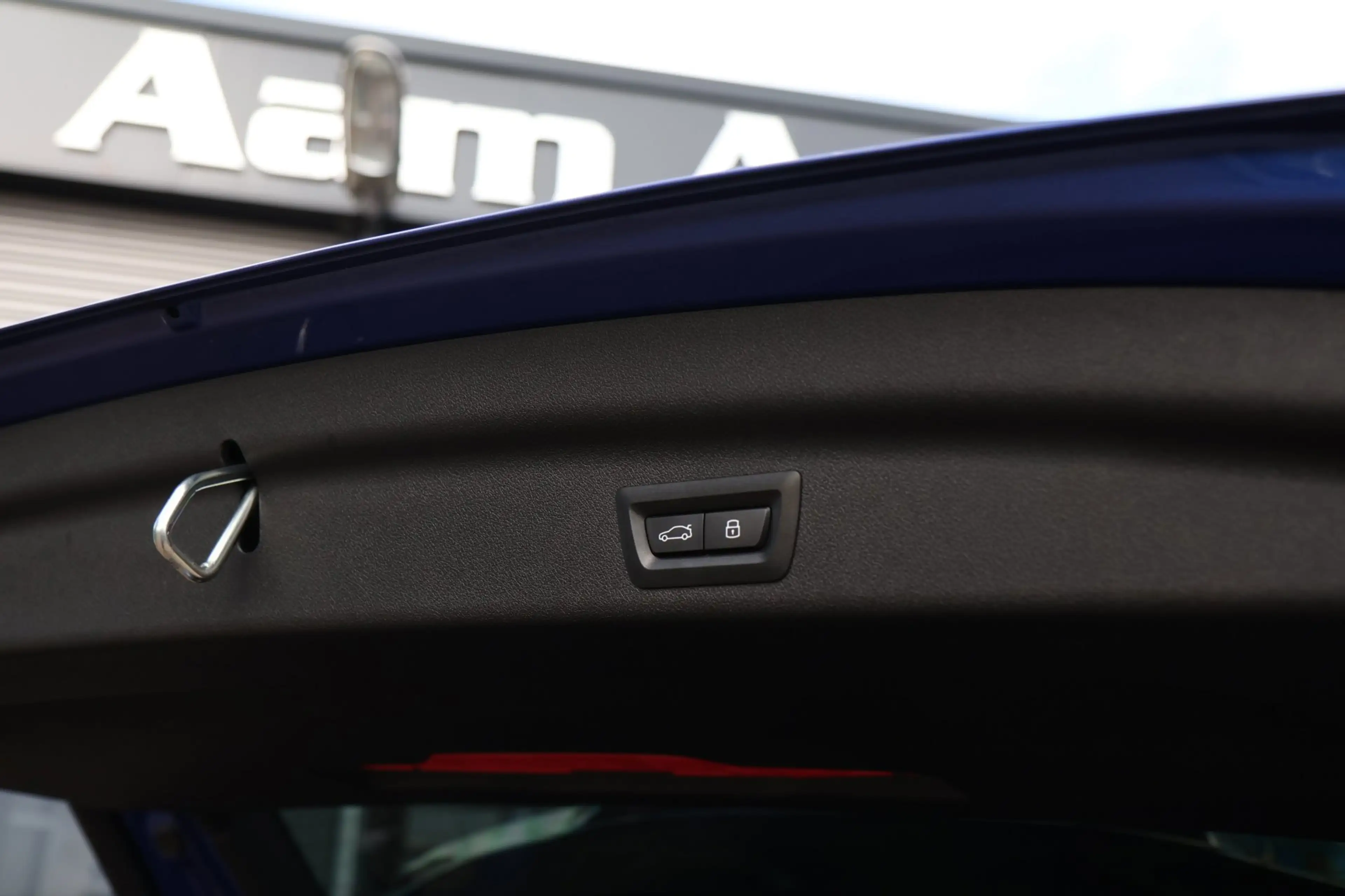 BMW X1 XDrive25e M-Sport 20 Inch Black Edition — photo 17