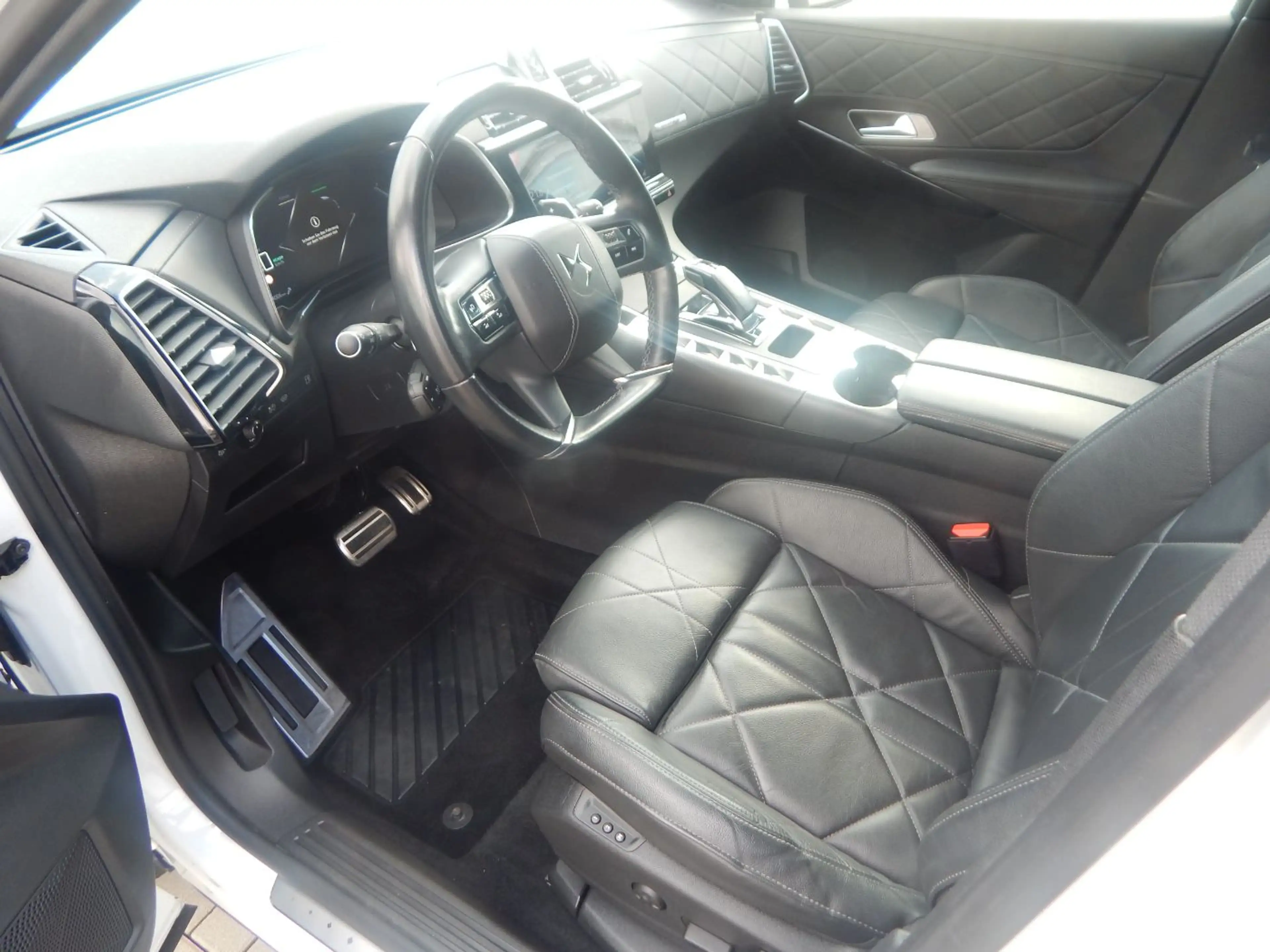 DS Automobiles DS 7 225 S&S 4x2 E-Tense W Rivoli Fernlichtass. — photo 9