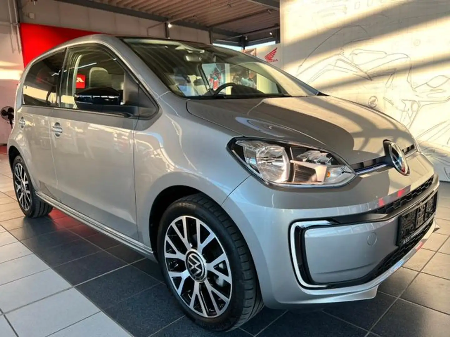 Volkswagen e-up! Style Plus CCS RFK Fahr&amp;Komfortpaket  e-up! St - 2