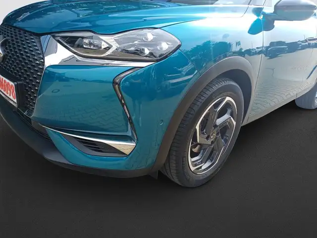 DS Automobiles DS 3 Crossback view 9