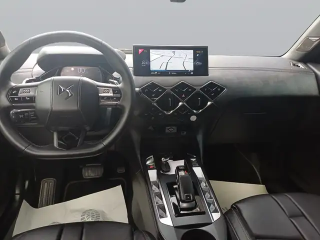 DS Automobiles DS 3 Crossback view 10