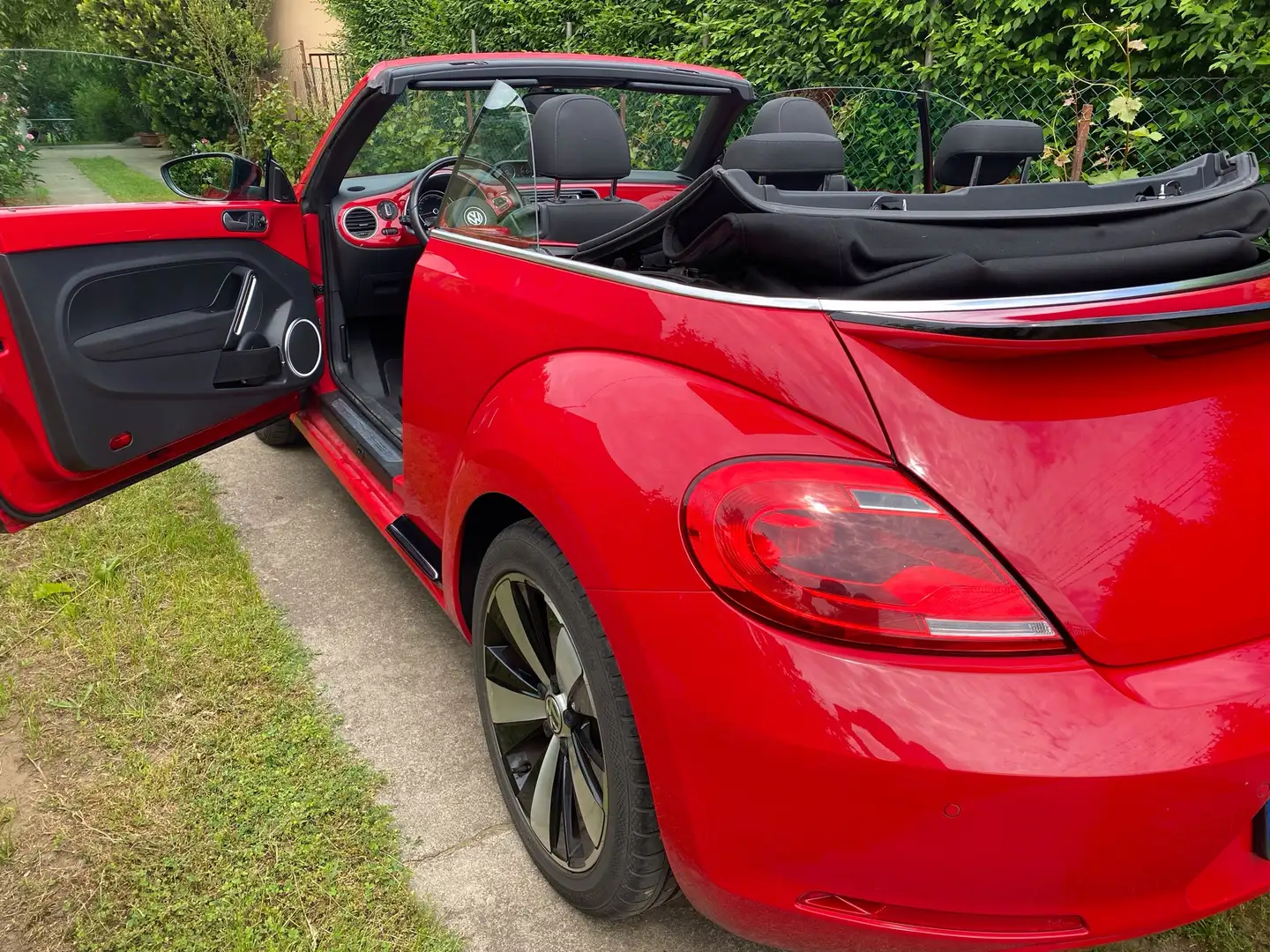 Volkswagen Beetle The Cabriolet 2.0 TSI DSG Sport - 2