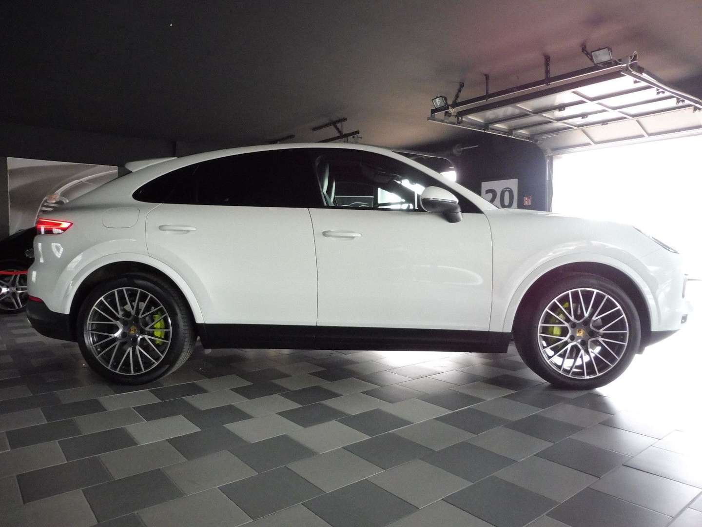 Porsche Cayenne E-Hybrid -  - Joinsteer - #4